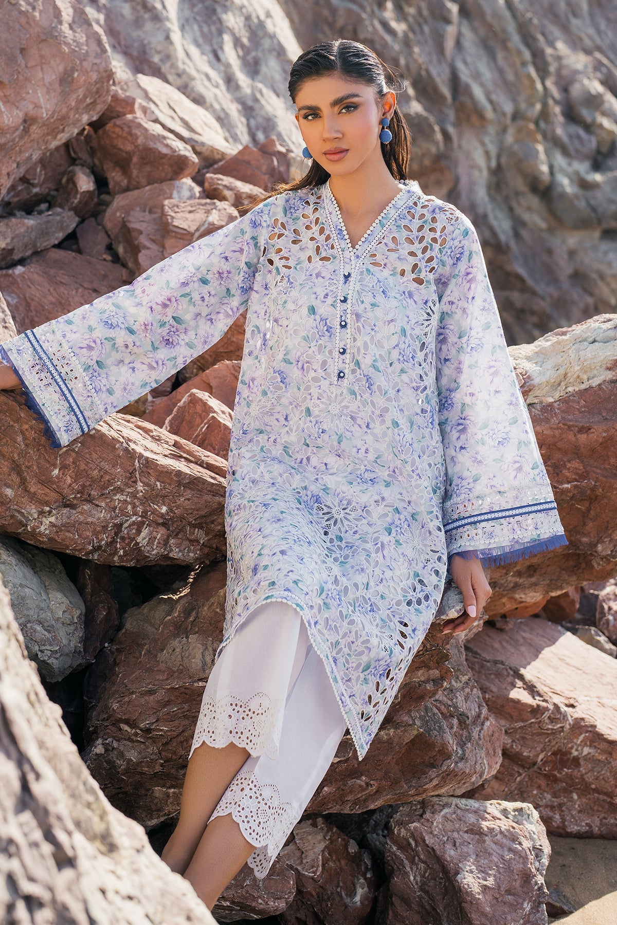 EMBROIDERED PRINTED LAWN UF-4122