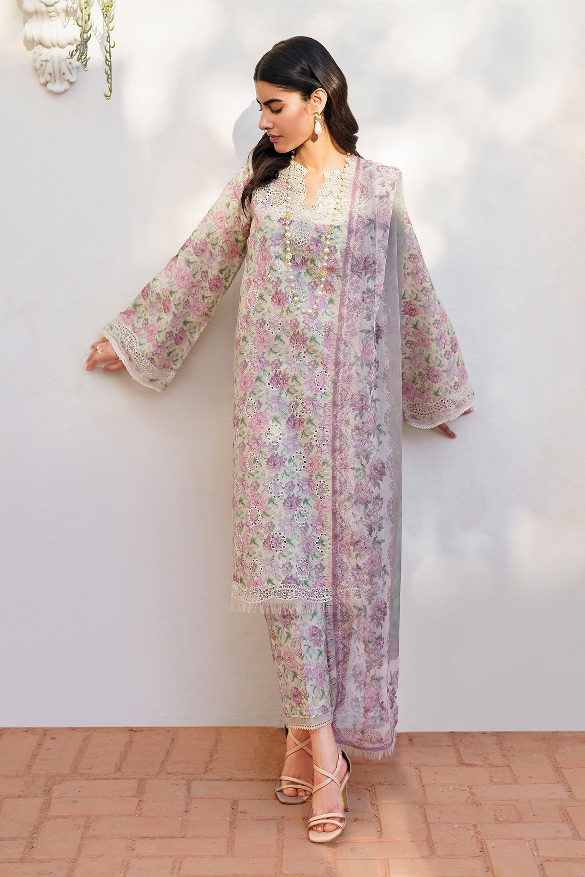 EMBROIDERED PRINTED LAWN SF-638