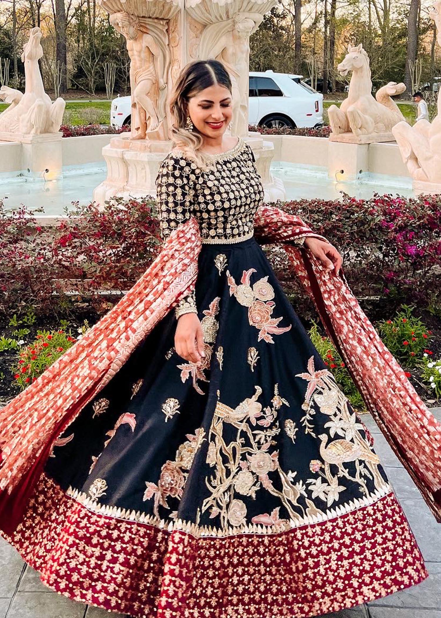 sadaf-fawad-khan-pool-76102800