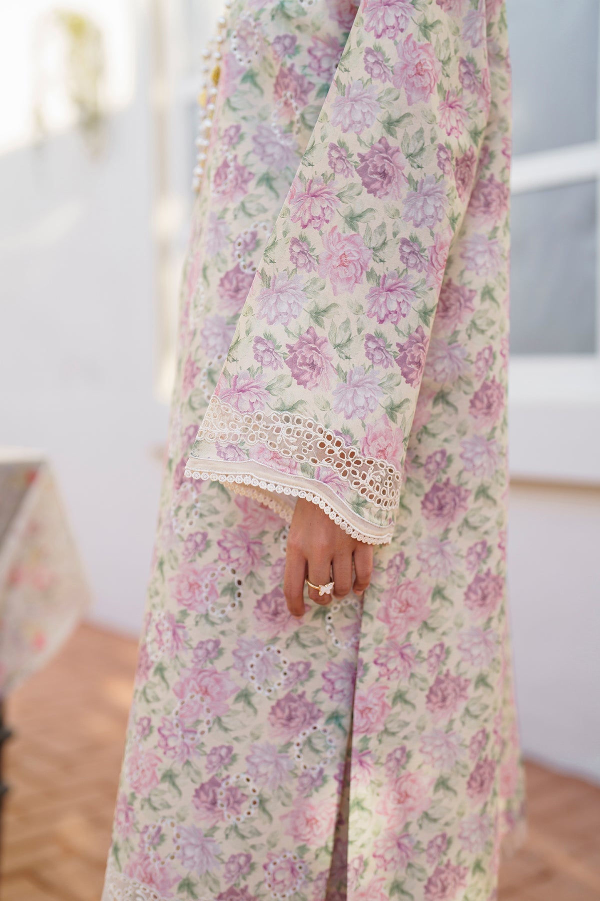 EMBROIDERED PRINTED LAWN SF-638