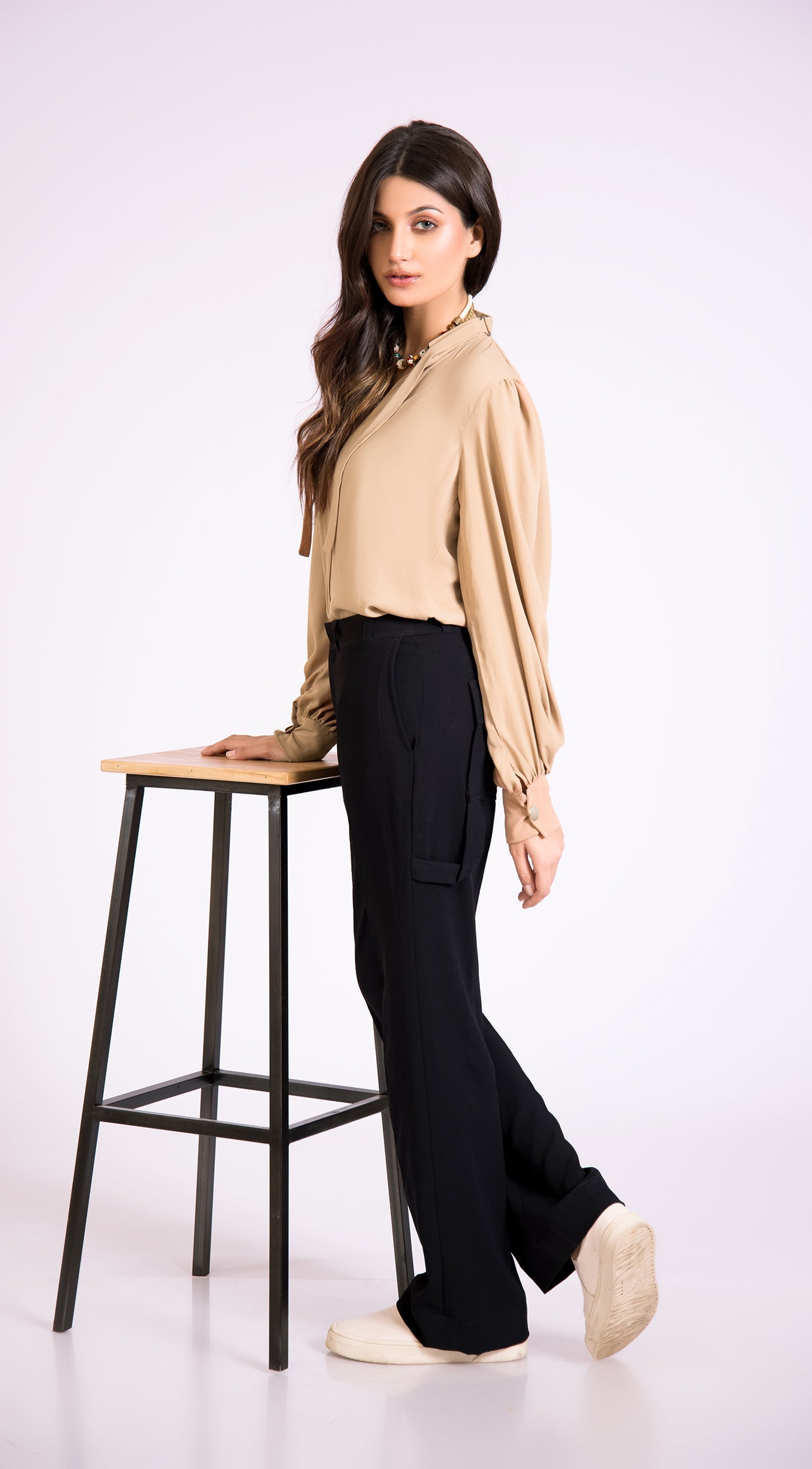 https://cdn.shopify.com/s/files/1/0654/4313/5706/products/18_6f9b1180-7750-4480-b25d-48a709b42704.jpg?v=1658142513