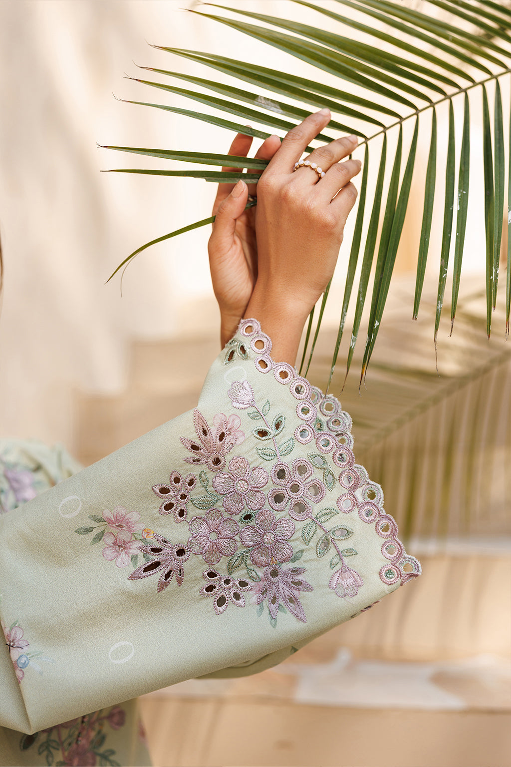UE-665 Printed Lawn