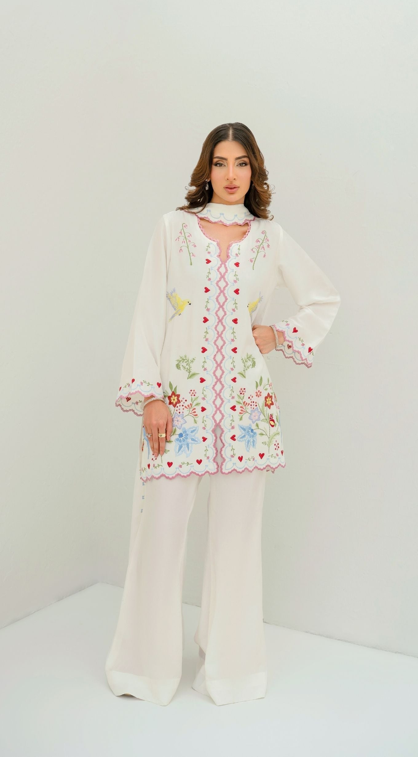 https://cdn.shopify.com/s/files/1/0654/4313/5706/files/18_85caf926-fc23-4578-b712-45b777e7c342.jpg?v=1777721822