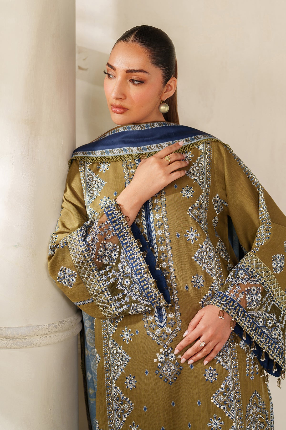 EMBROIDERED KHADDAR UF-4344