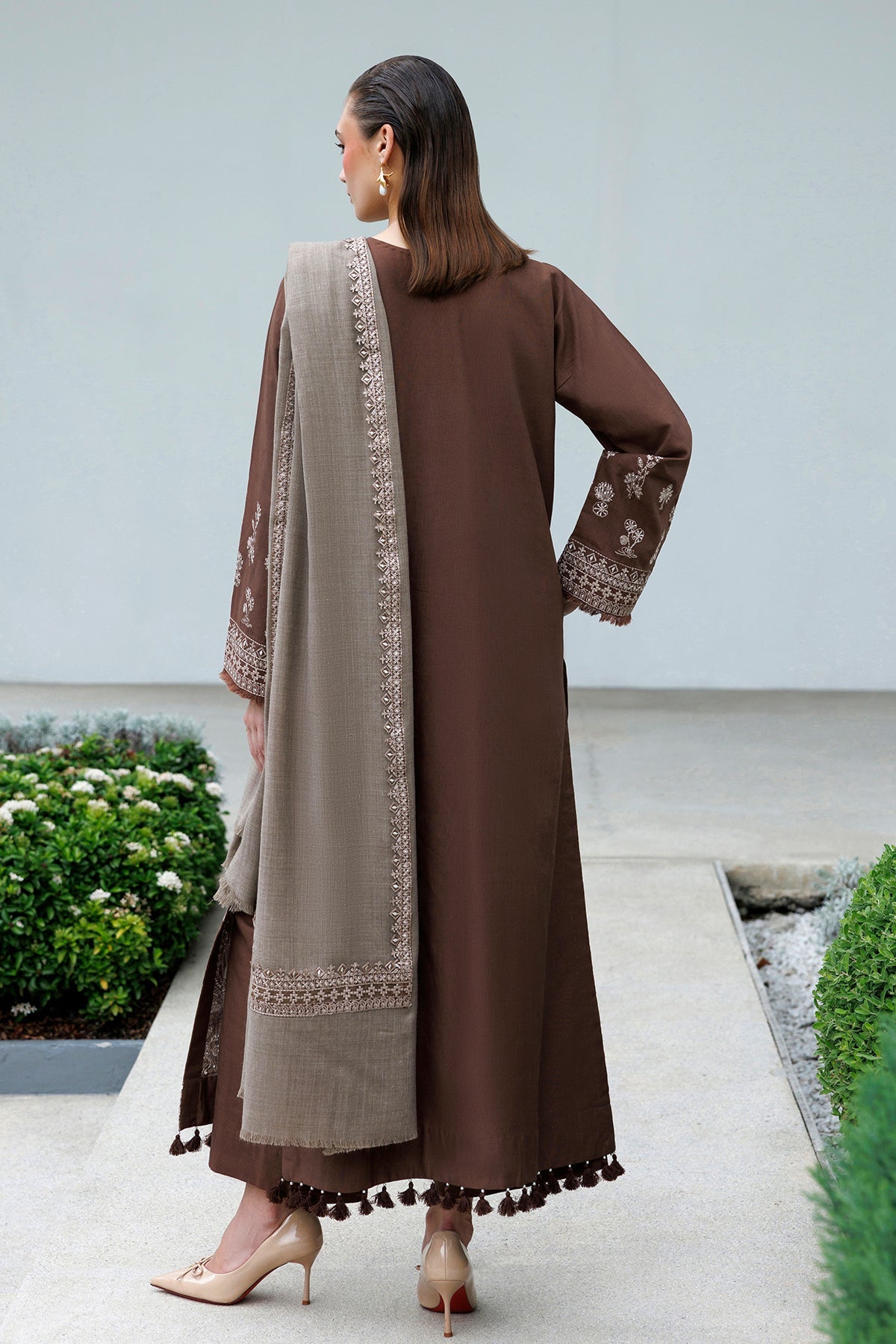 EMBROIDERED KHADDAR SF-4598