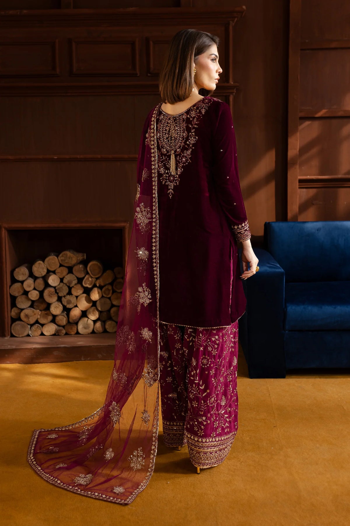 Batik Luxury Velvet Embroidered Collection Amar 3Pc - Velvet Luxe