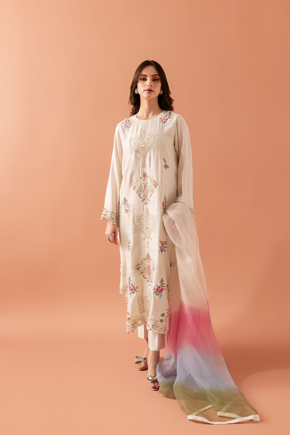 https://cdn.shopify.com/s/files/1/0799/2921/3243/files/1C0A0031.jpg?v=1716383952