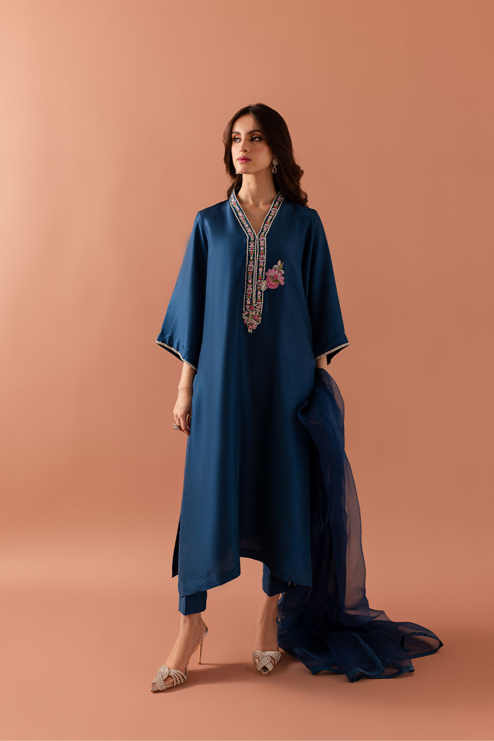 https://cdn.shopify.com/s/files/1/0799/2921/3243/files/1C0A0585.jpg?v=1716383568
