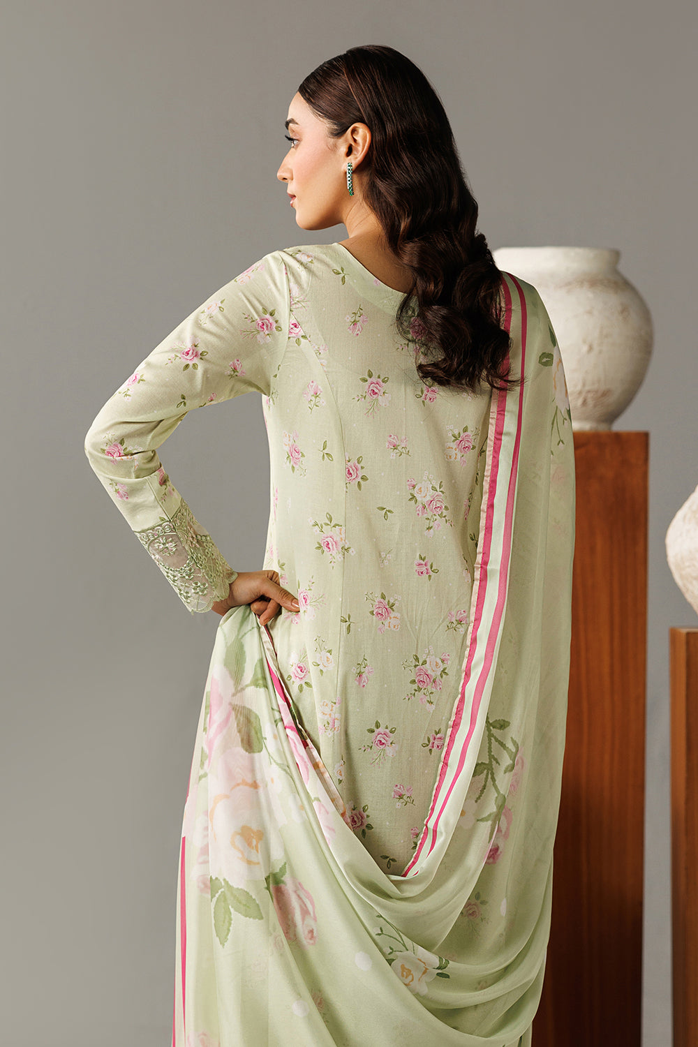 Embroidered Lawn DT-26-13