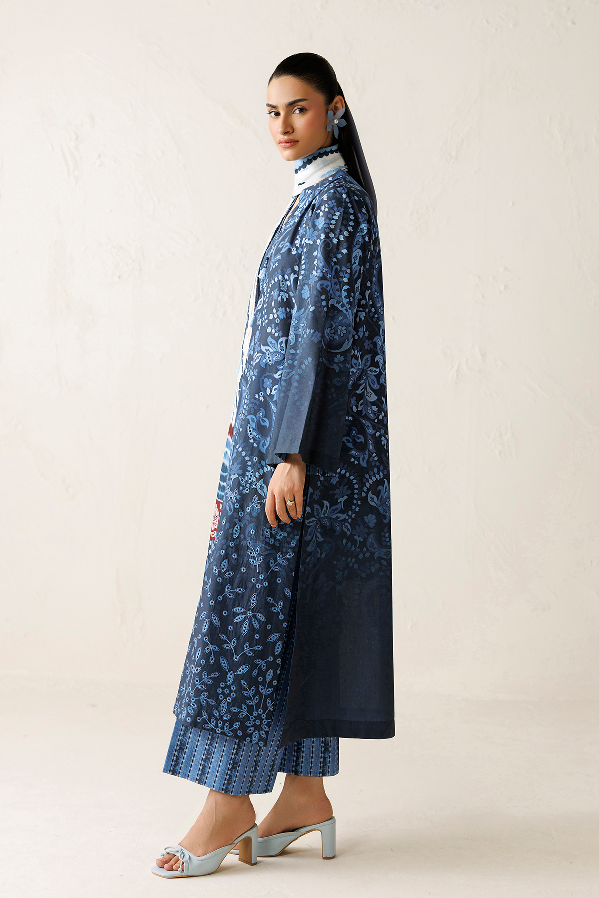 EMBROIDERED LAWN USE-9378