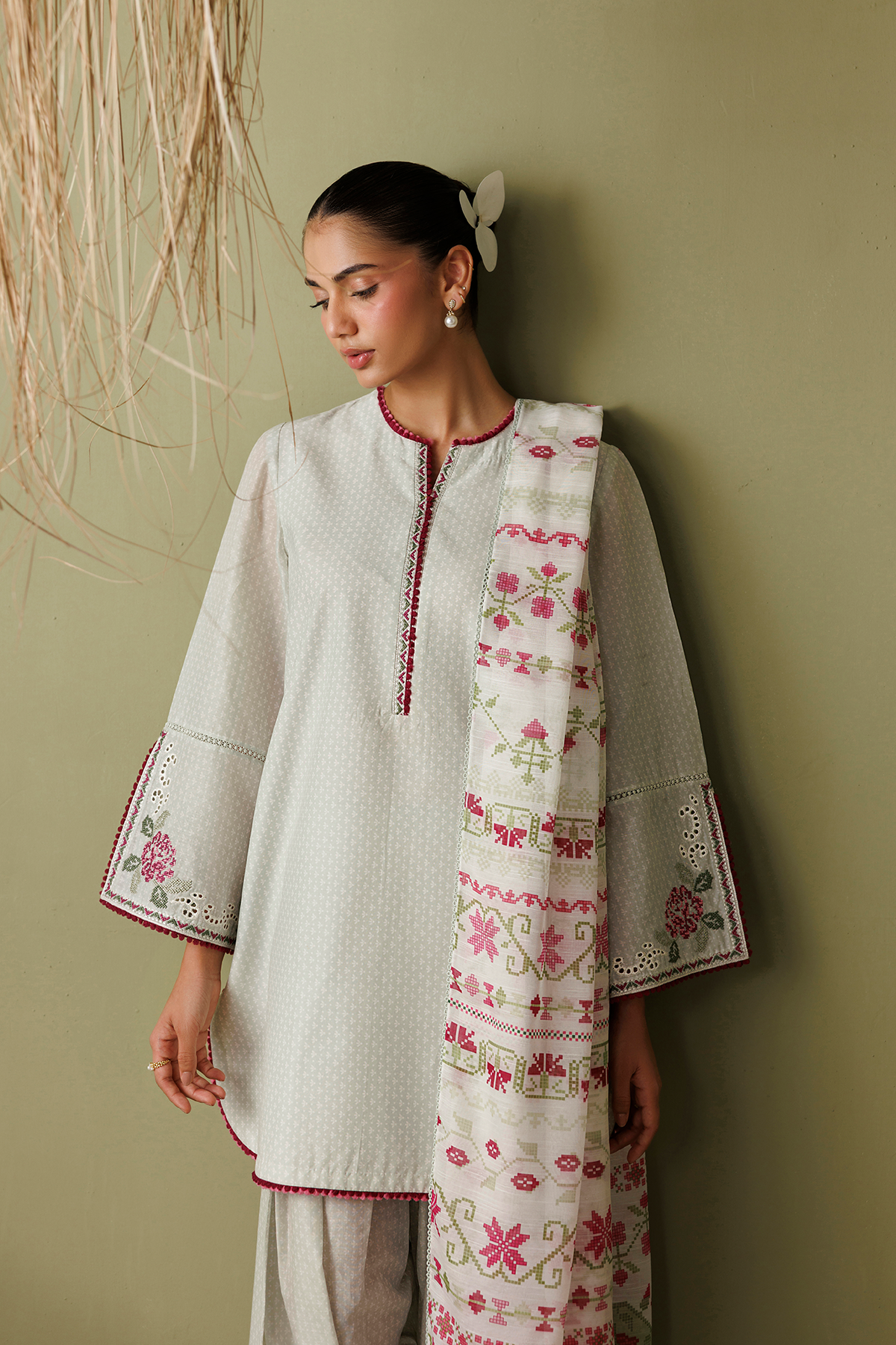 EMBROIDERED LAWN USE-9406