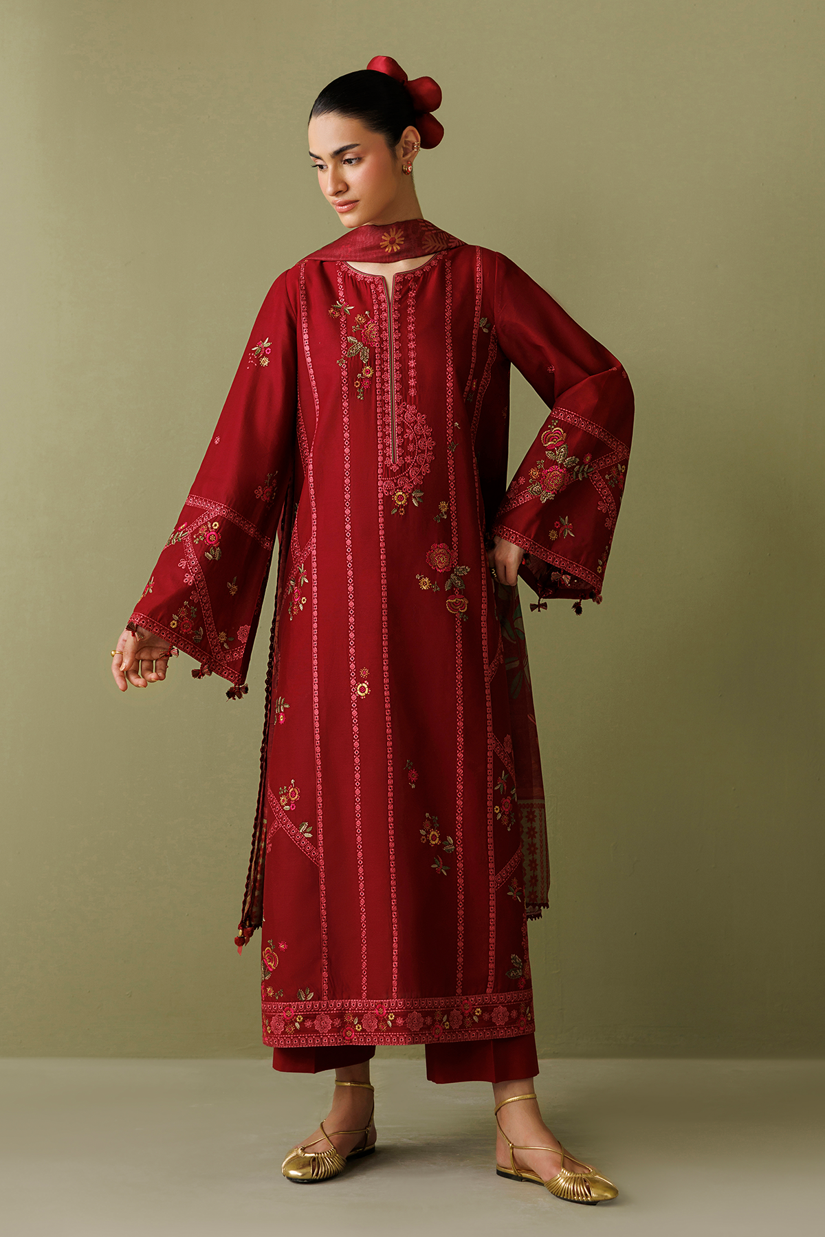EMBROIDERED LAWN RTW-9343