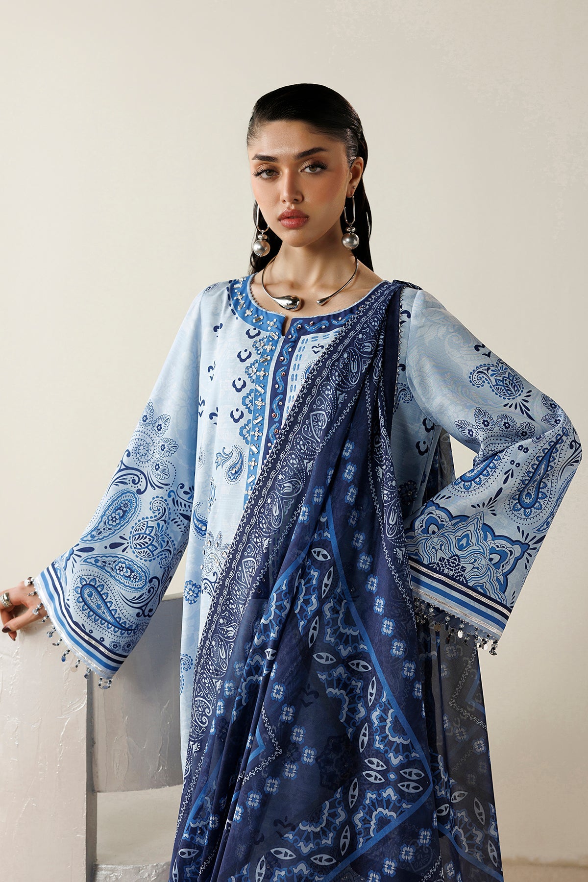 HANDWORK RAW SILK OR26-D02
