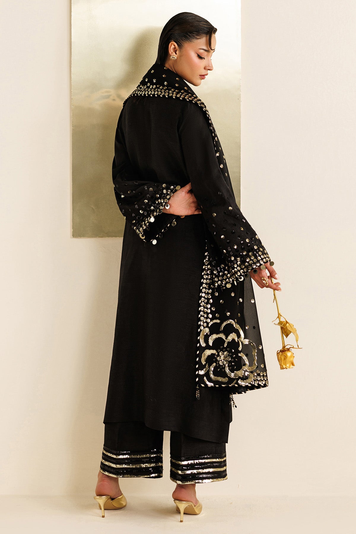 Embroidered Raw Silk Ur-7065