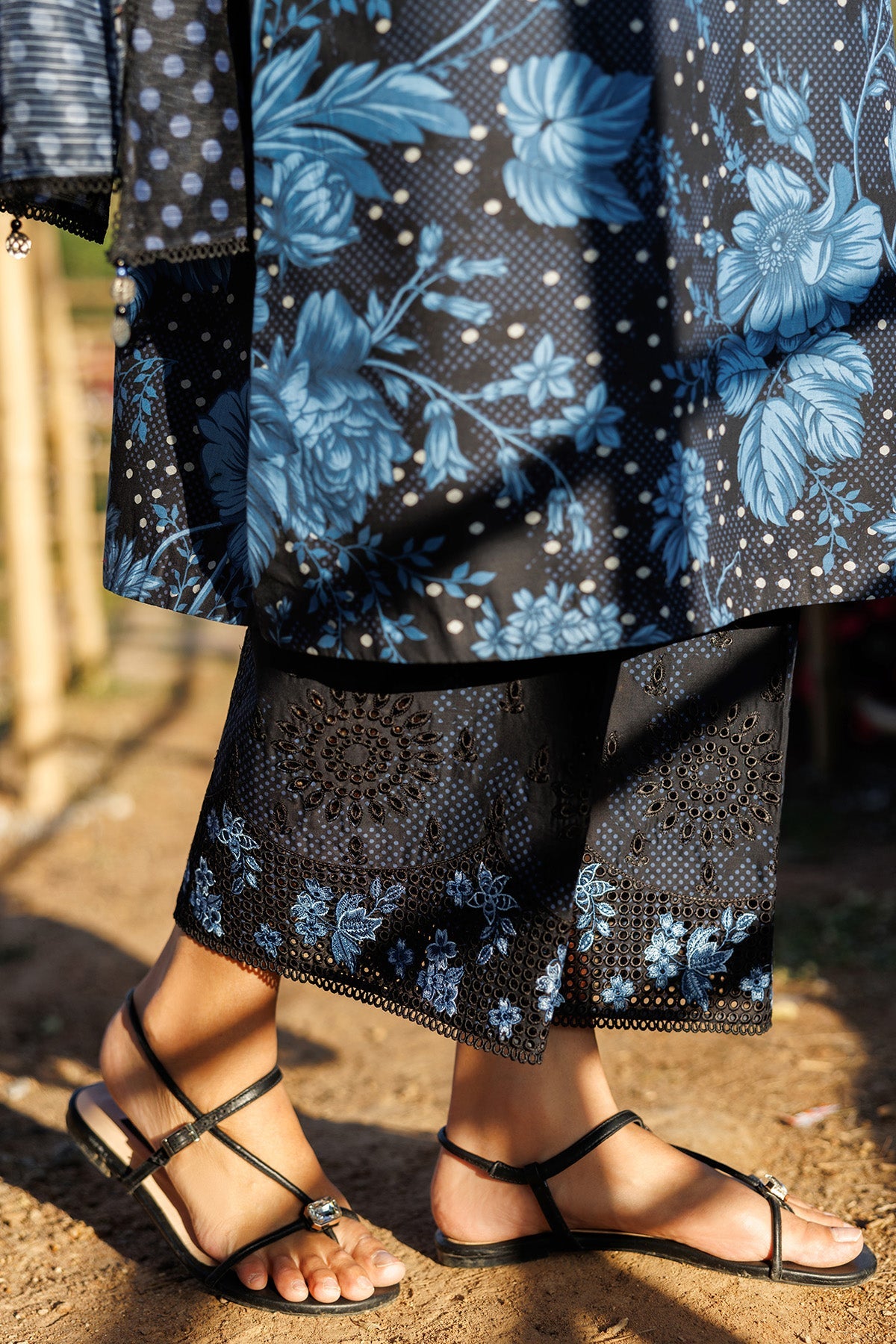 EMBROIDERED LAWN RTW-9295