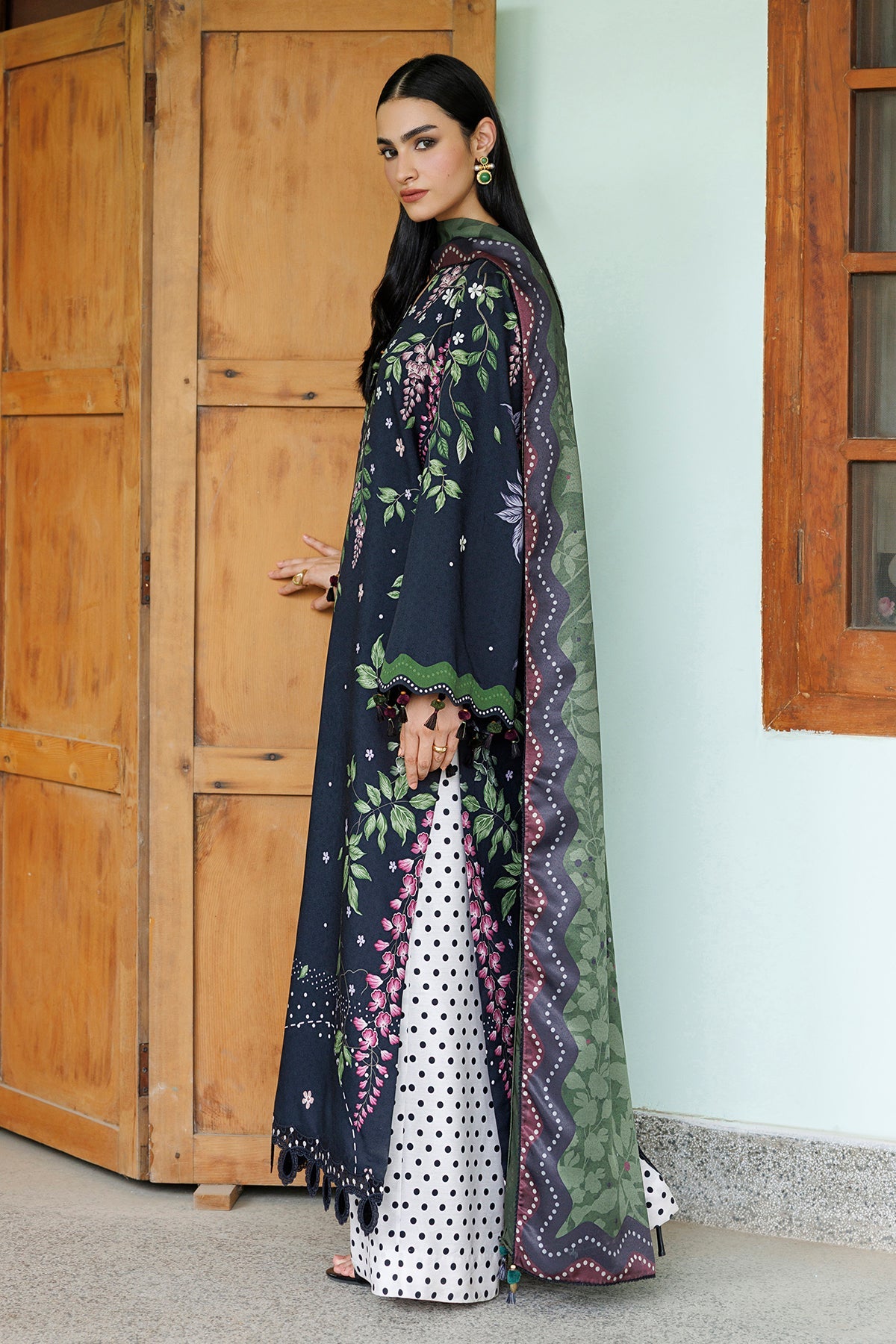 EMBROIDERED PREMIUM VISCOSE UW-0269