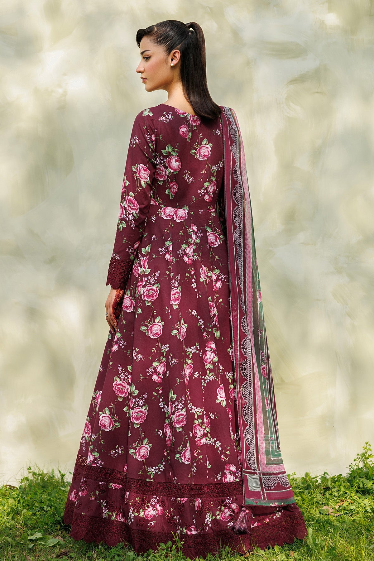 Embroidered Lawn Use-9354