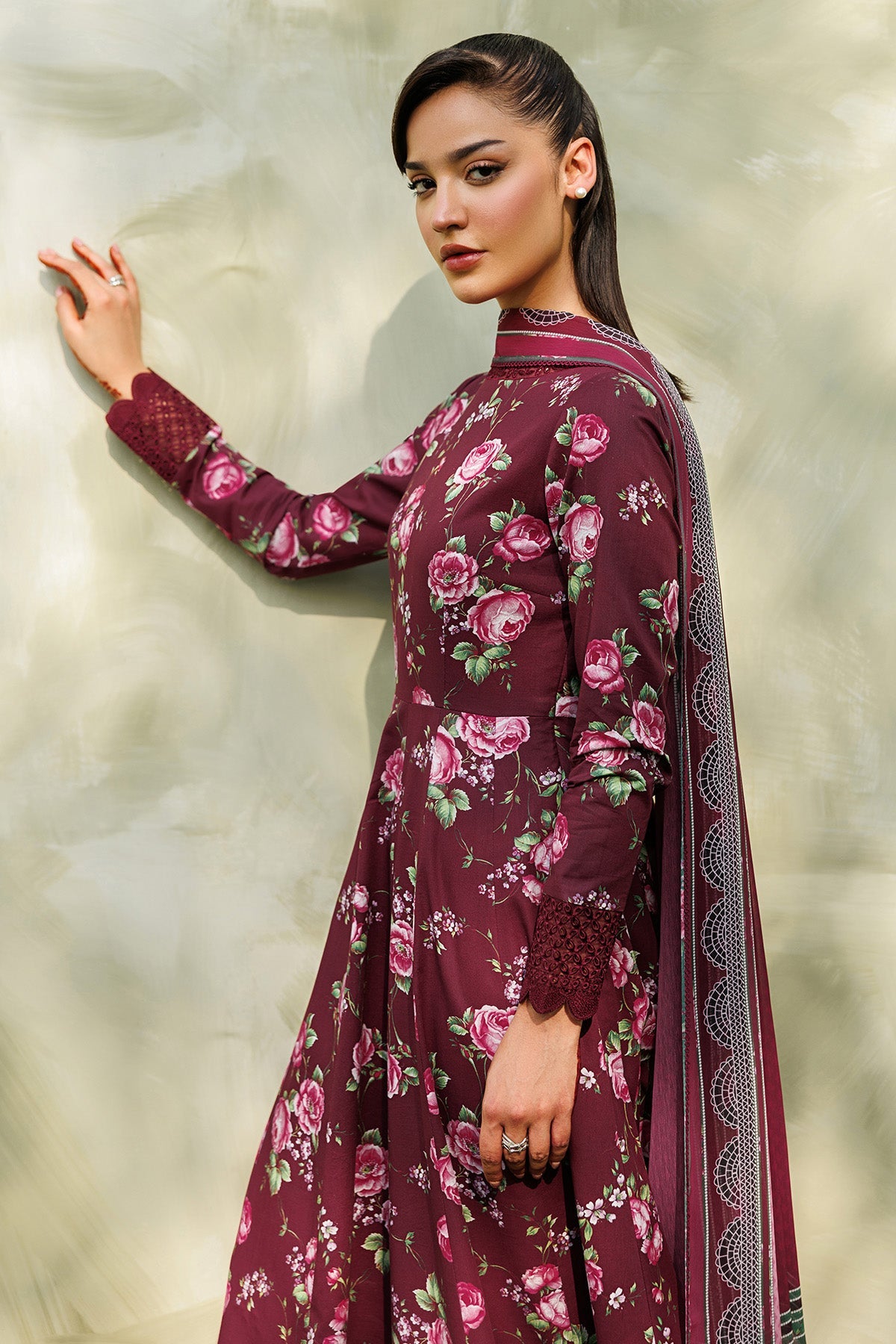 Embroidered Lawn Use-9354