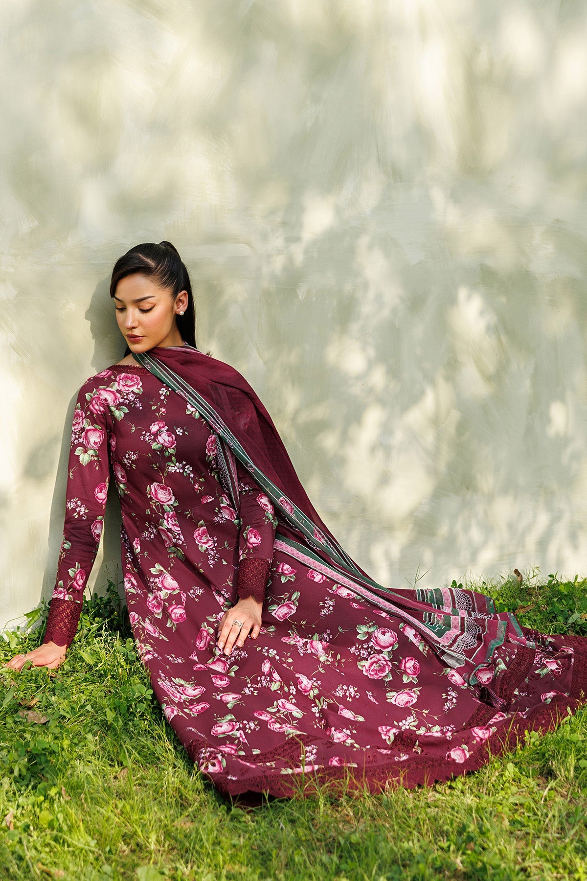 Embroidered Lawn Use-9354
