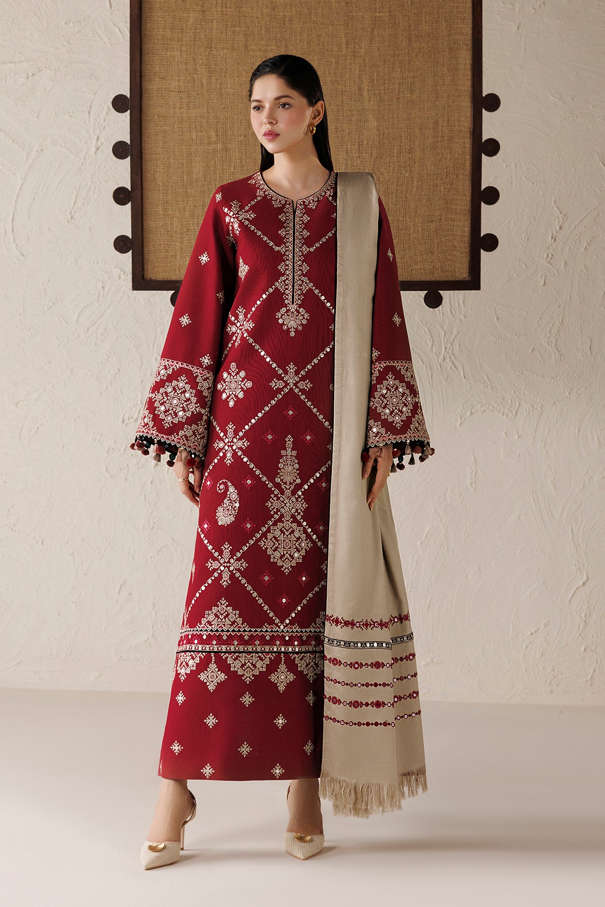 EMBROIDERED PREMIUM KHADDAR UW-0284