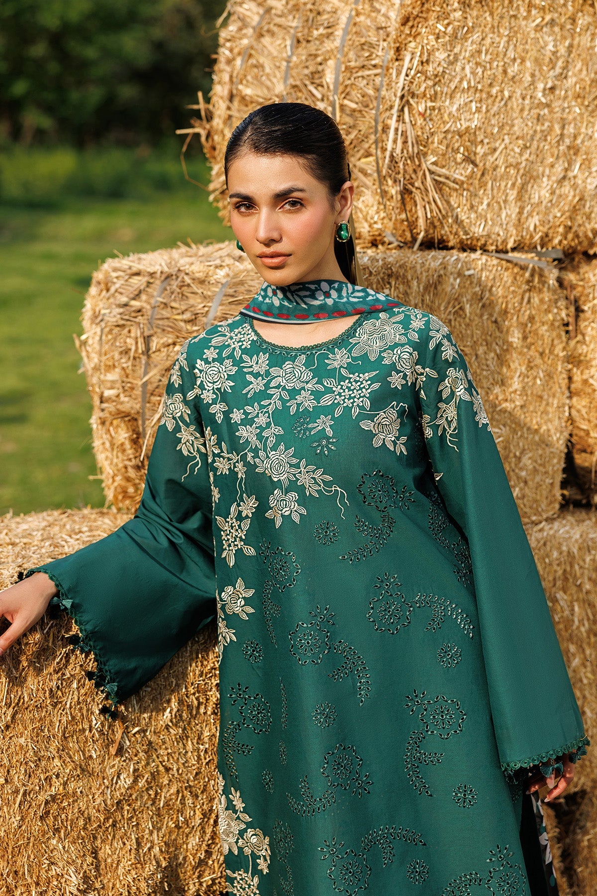 Shawl [PKR 35,000]