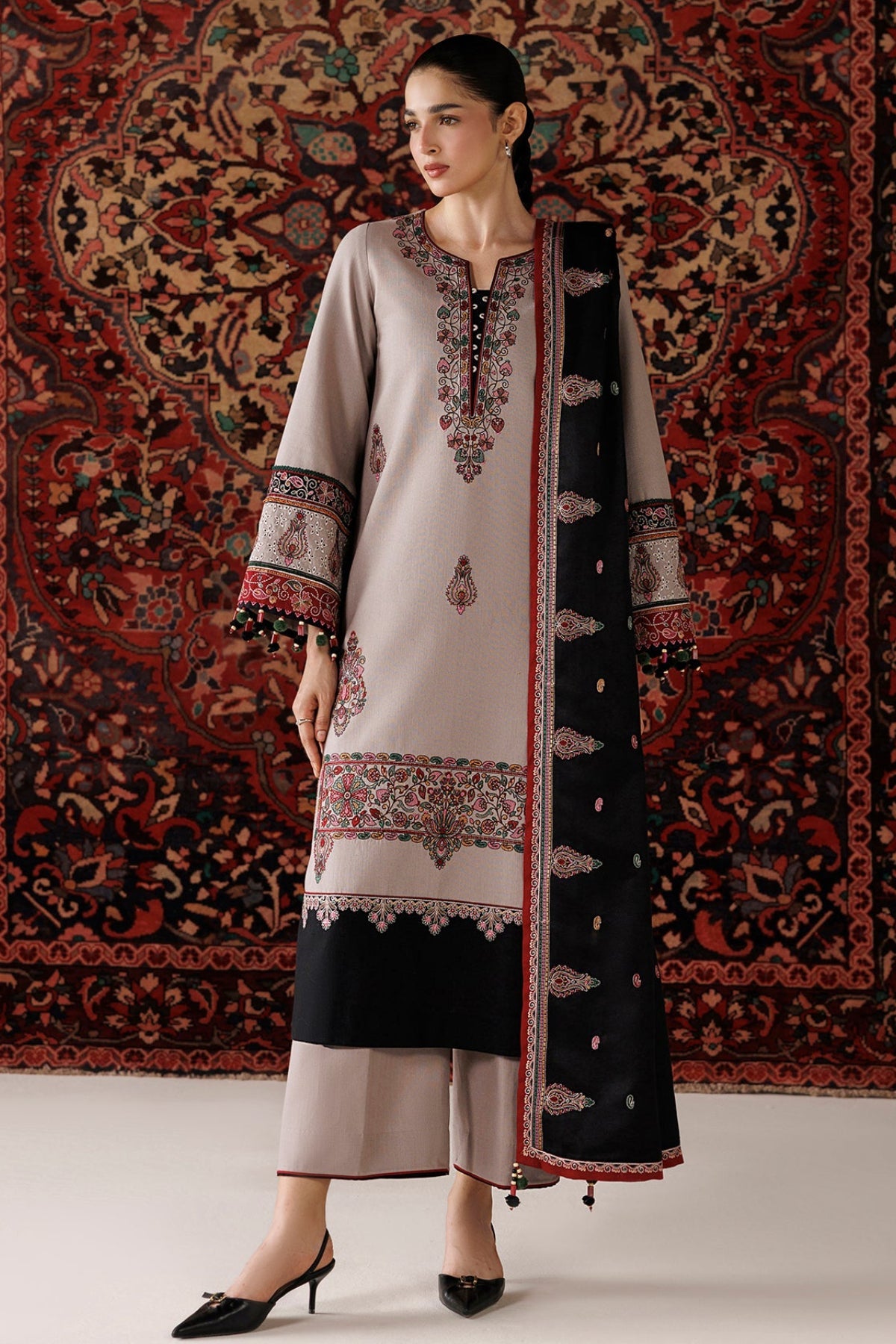 EMBROIDERED PREMIUM KHADDAR UW-0254