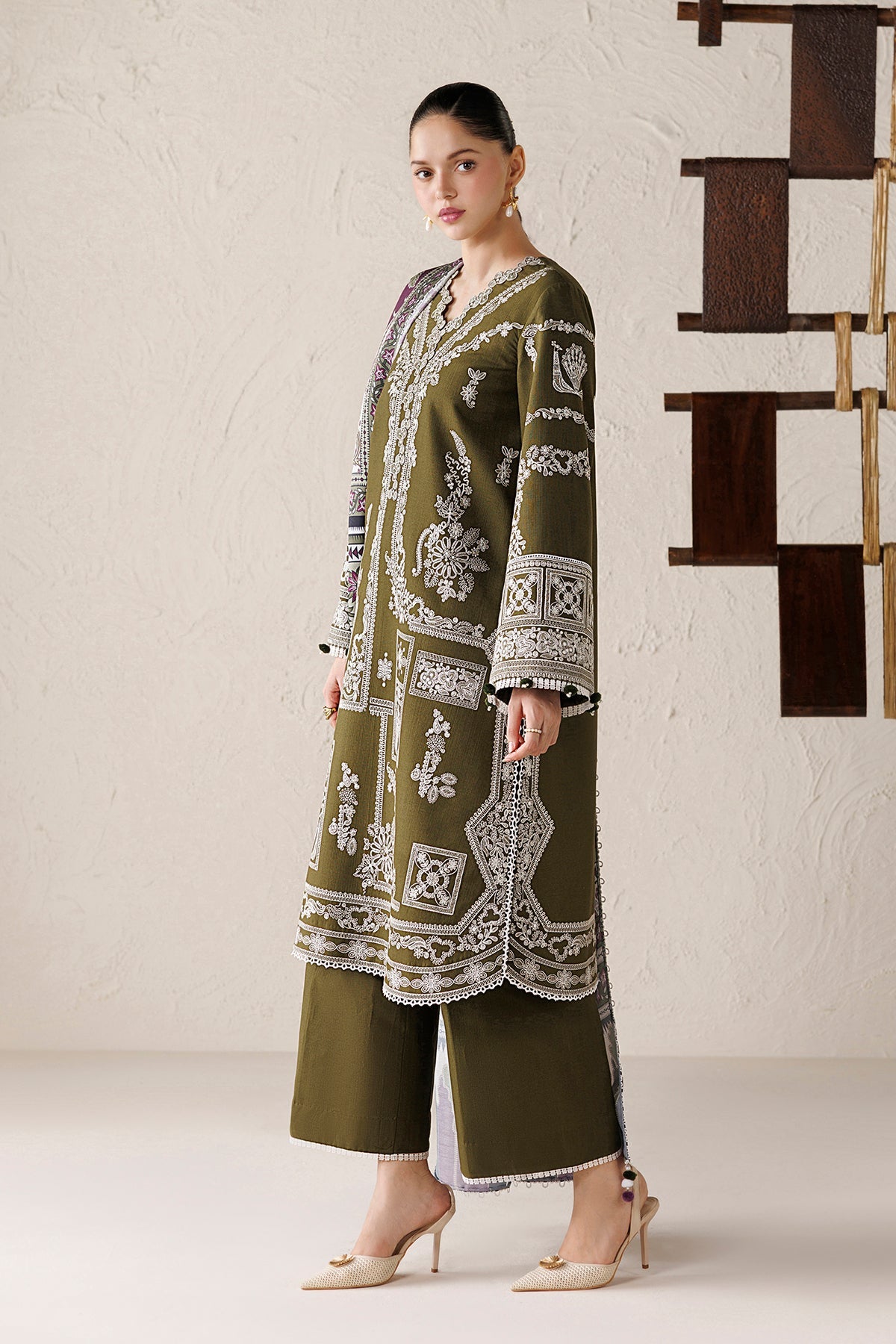 EMBROIDERED PREMIUM KHADDAR UW-0271