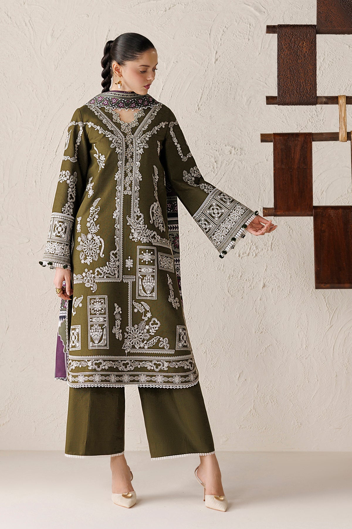 EMBROIDERED PREMIUM KHADDAR UW-0271