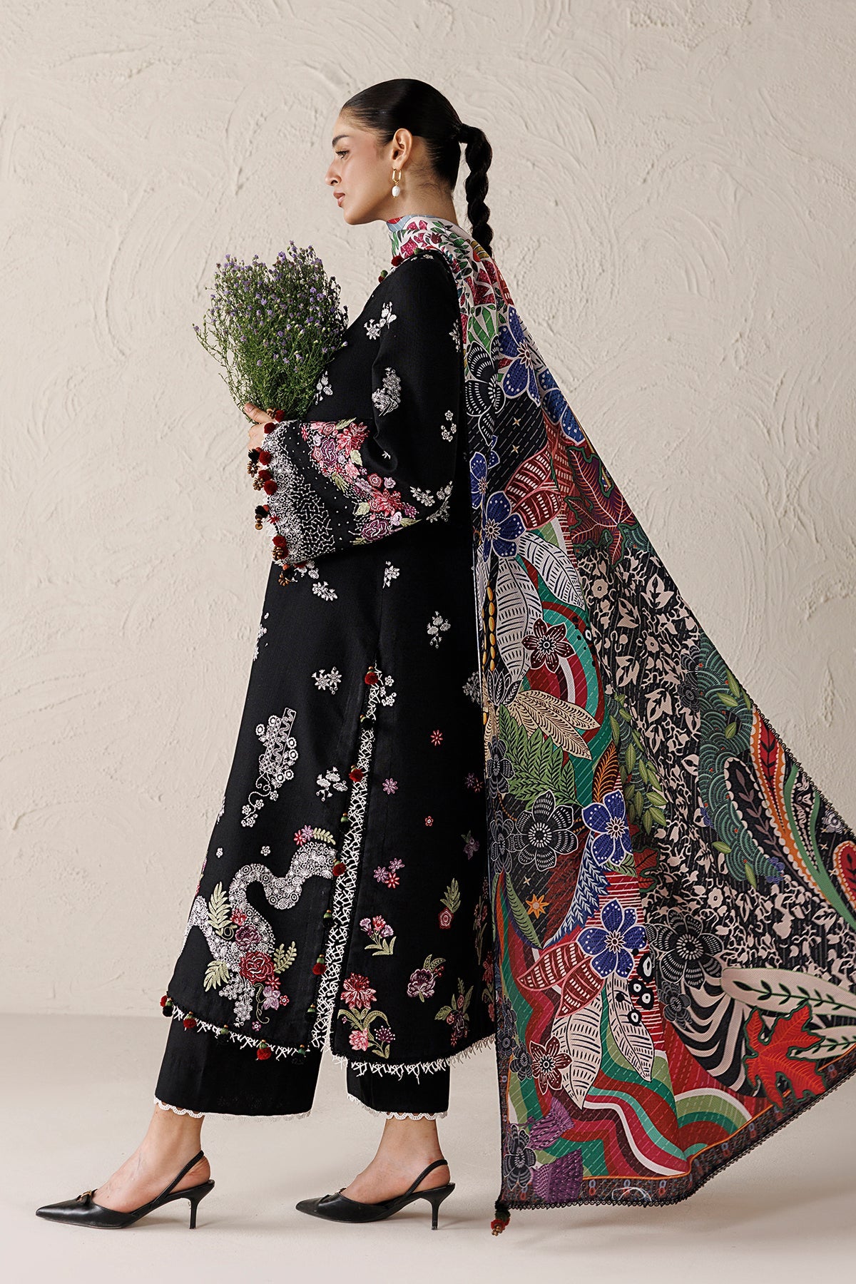 EMBROIDERED PREMIUM KHADDAR UW-0294