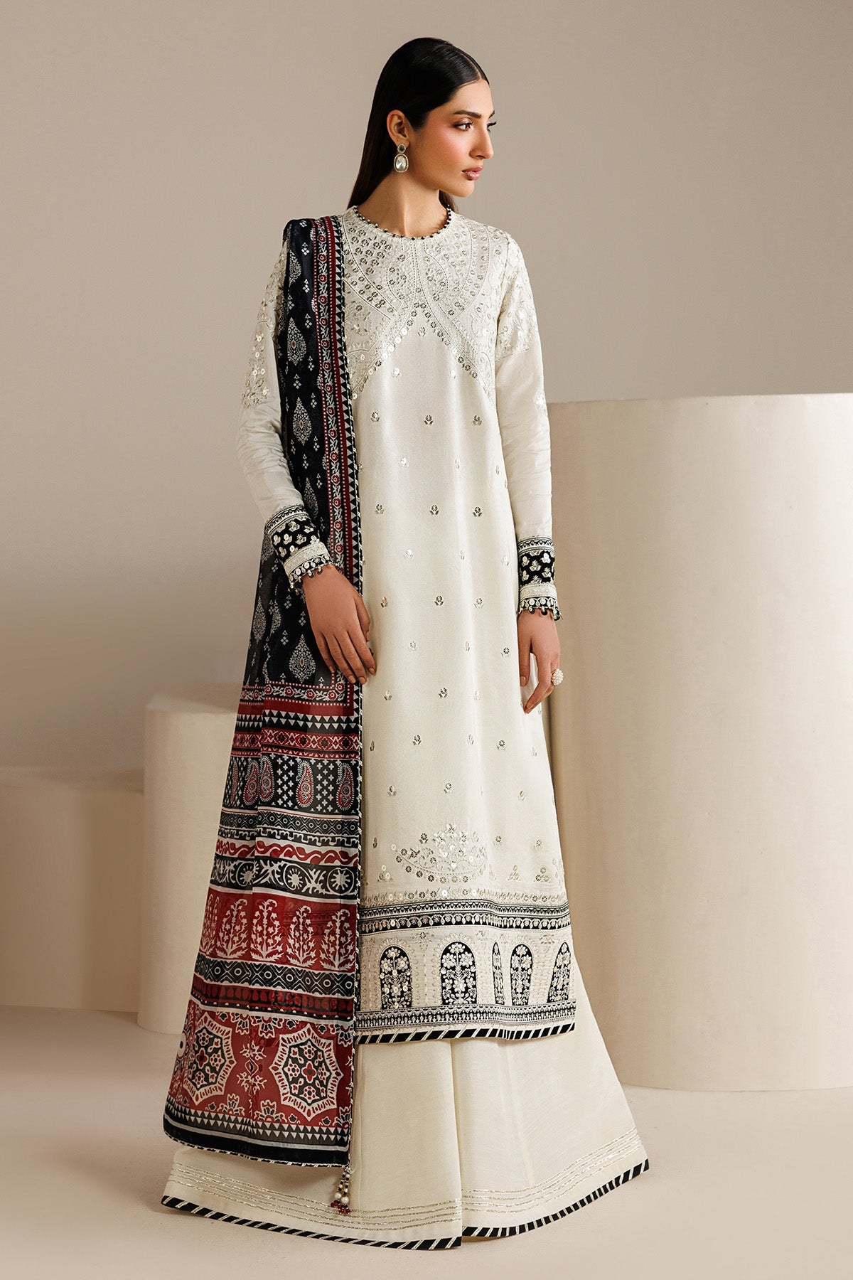 https://cdn.shopify.com/s/files/1/0011/0277/4316/files/1L8A9135_90f41398-861b-4fff-be89-0d68a4a6a0f6.jpg?v=1771911624