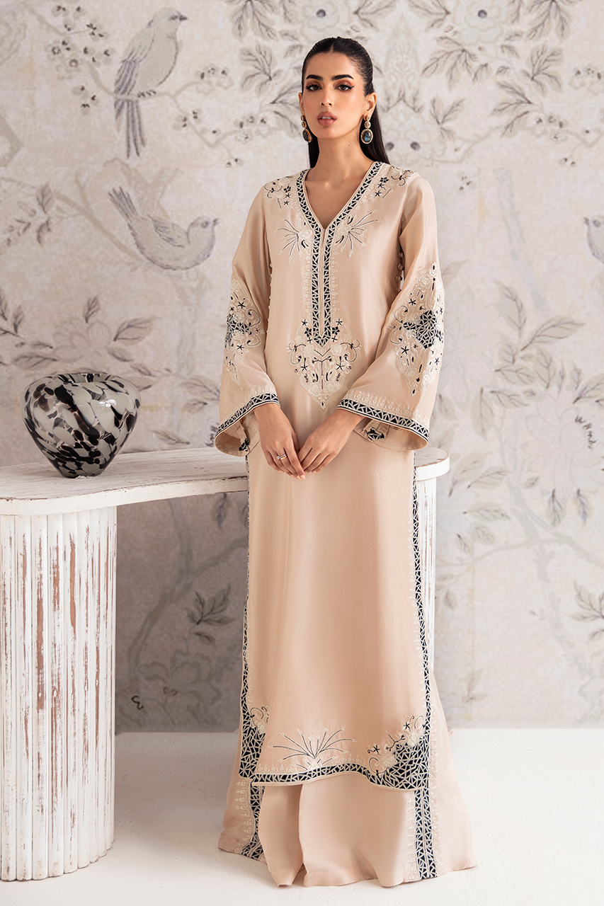 https://cdn.shopify.com/s/files/1/0612/6423/2692/files/1O9A2135.png?v=1752496918