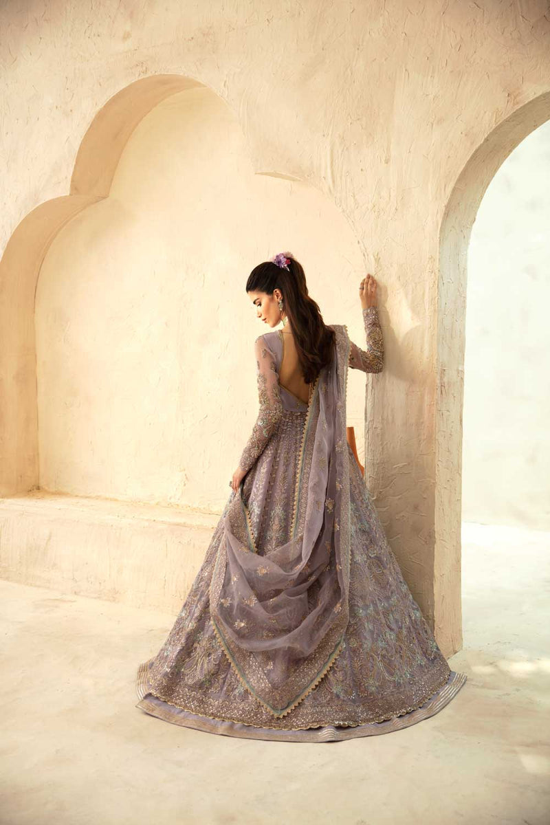 Akbar Aslam – Lilia U-1559 Style