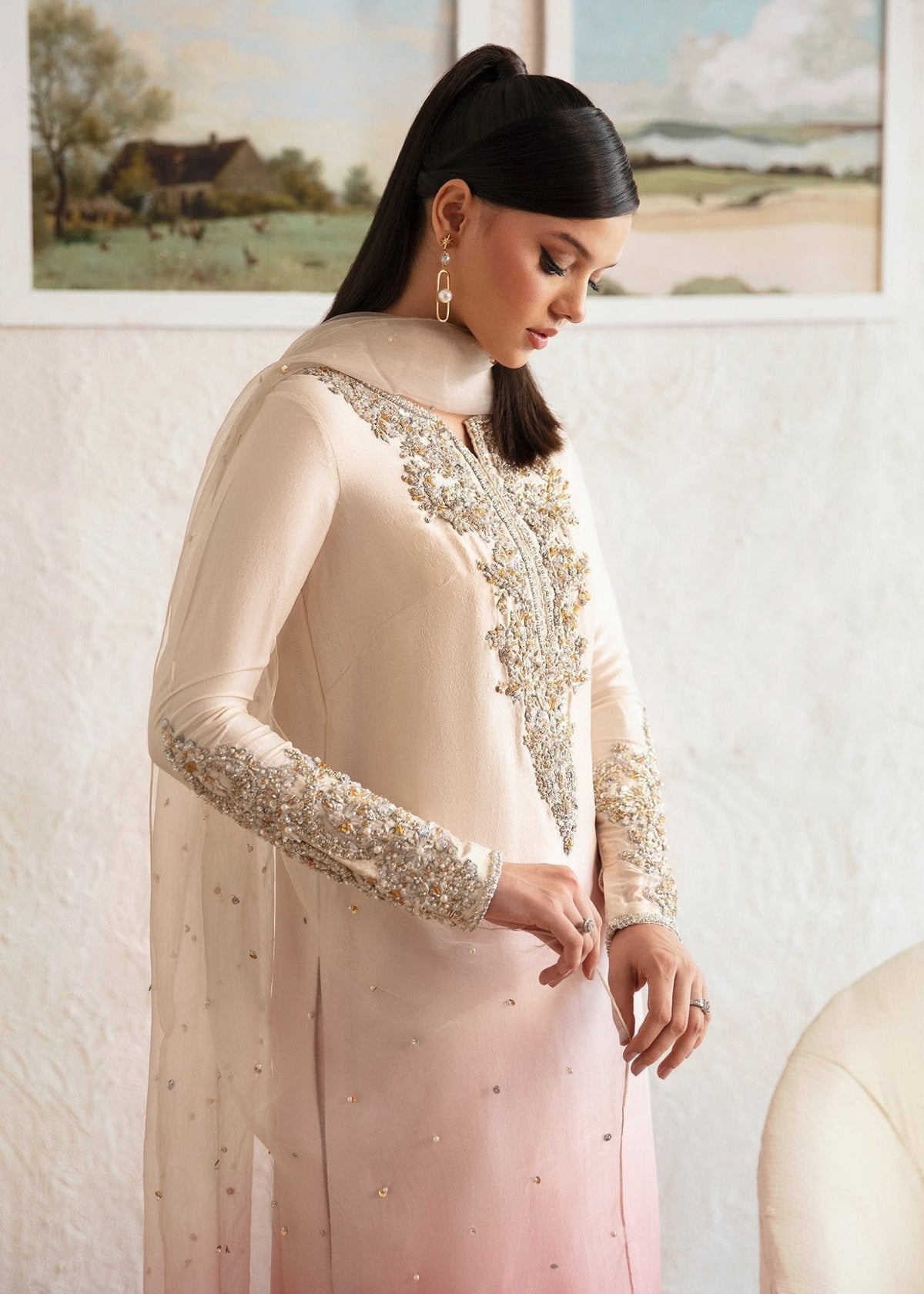 Kanwal Malik – Maura Style