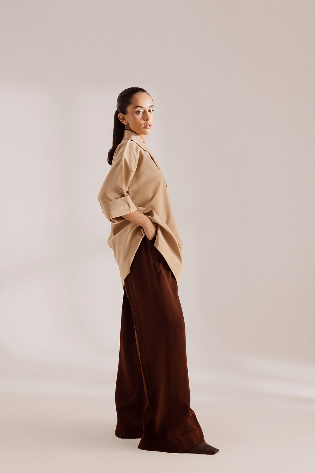 https://cdn.shopify.com/s/files/1/0019/7217/4947/files/1_0016_1C0A9067_70068220-fb70-42c2-9049-486bd17bf949.jpg?v=1764583295
