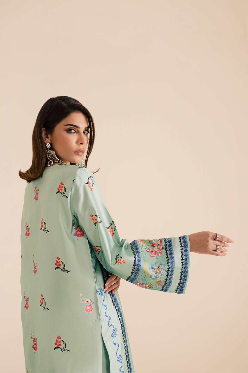https://cdn.shopify.com/s/files/1/0019/7217/4947/files/1_0045_1C0A9681_dc35e01e-68c4-4f5e-937a-27d6ad6b82e4.jpg?v=1764583254