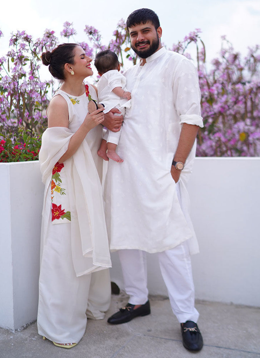 Waliya Najib In Juliet Ivory