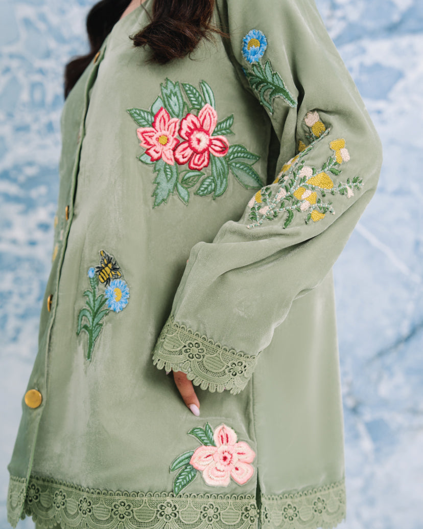 https://cdn.shopify.com/s/files/1/0643/9449/4197/files/1_295cc81d-9c45-41d9-9d45-279f81bfc5c5.jpg?v=1734425042