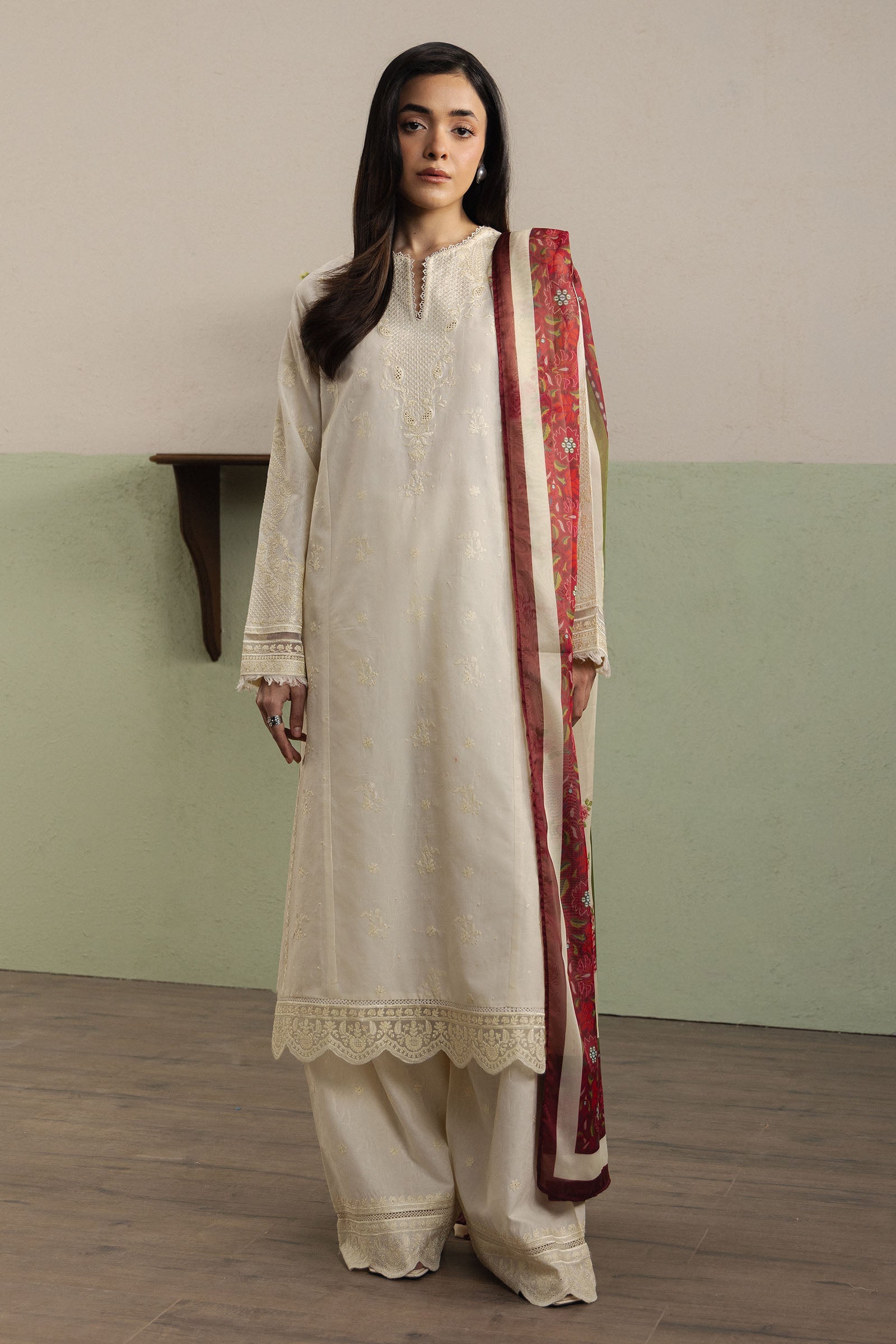 Hoorain-B