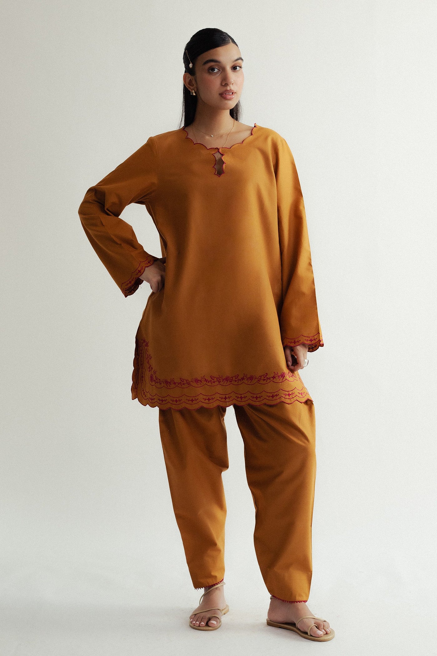 https://cdn.shopify.com/s/files/1/0886/3957/0230/files/1_1539af3c-a1a3-44a2-8df3-bd92d6080980.jpg?v=1756981286