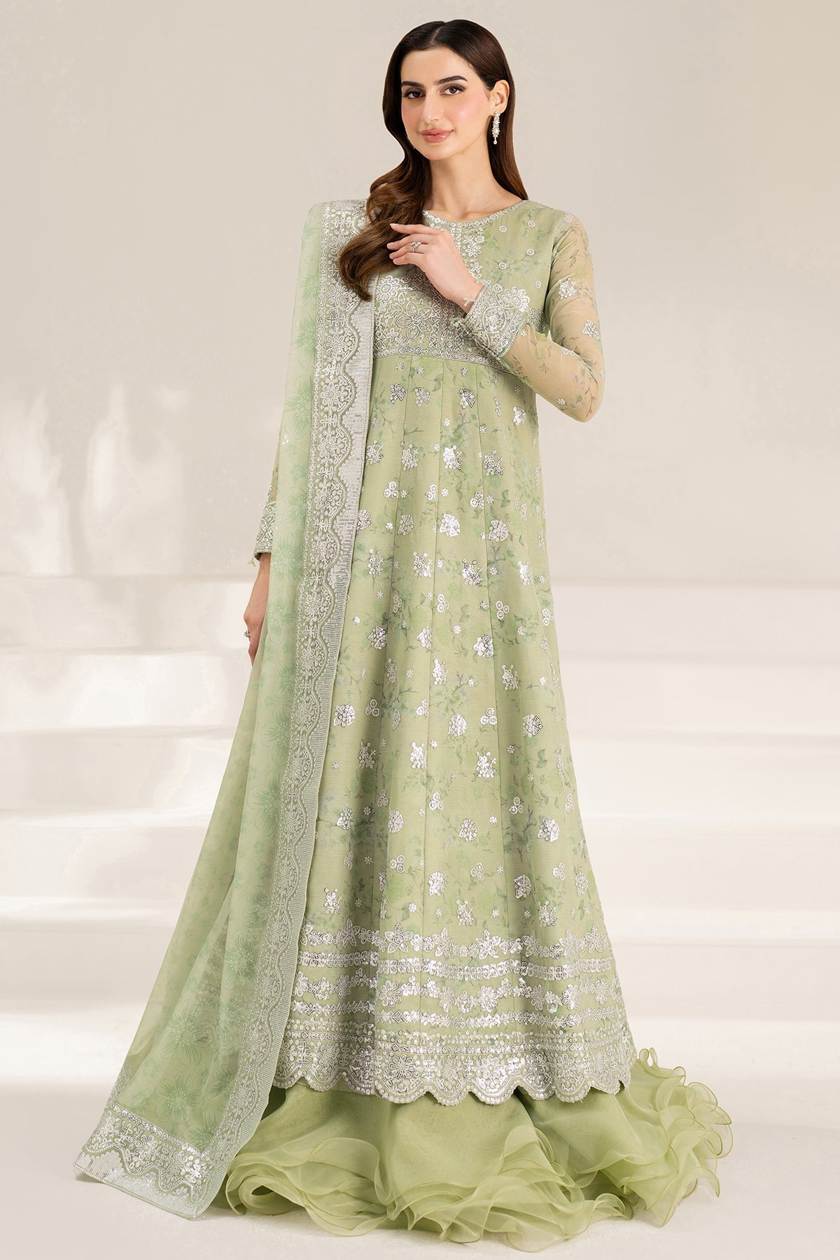 Farasha – Sage Sparkle Style