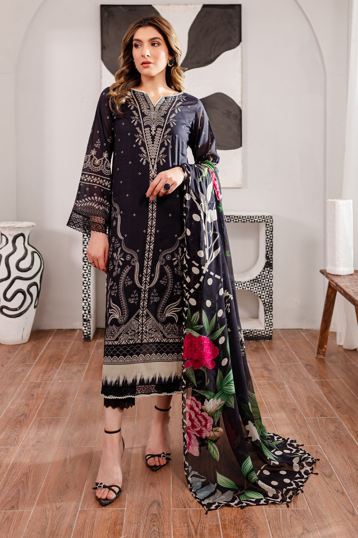 https://cdn.shopify.com/s/files/1/0551/9487/8152/files/1_28a5c7fc-3303-4d6b-ae5e-3418b2ab83d9.jpg?v=1713427811