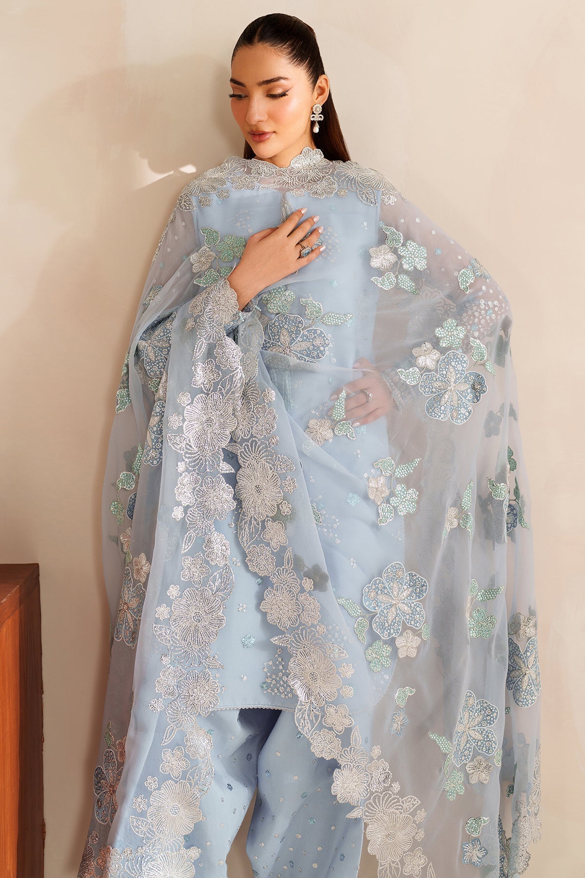 Farasha – Frosted Mist Style