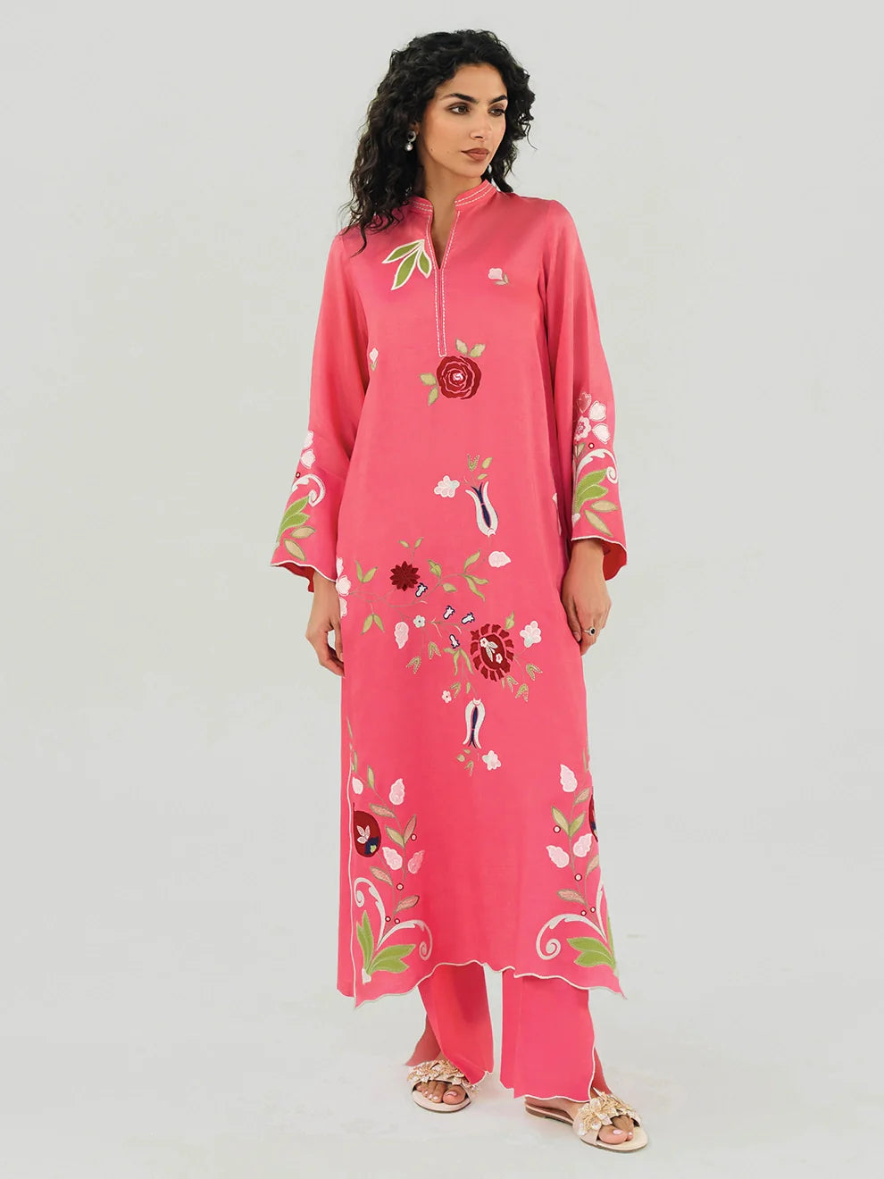 Rose Garden - 2Pcs Khaddi Silk Ensemble