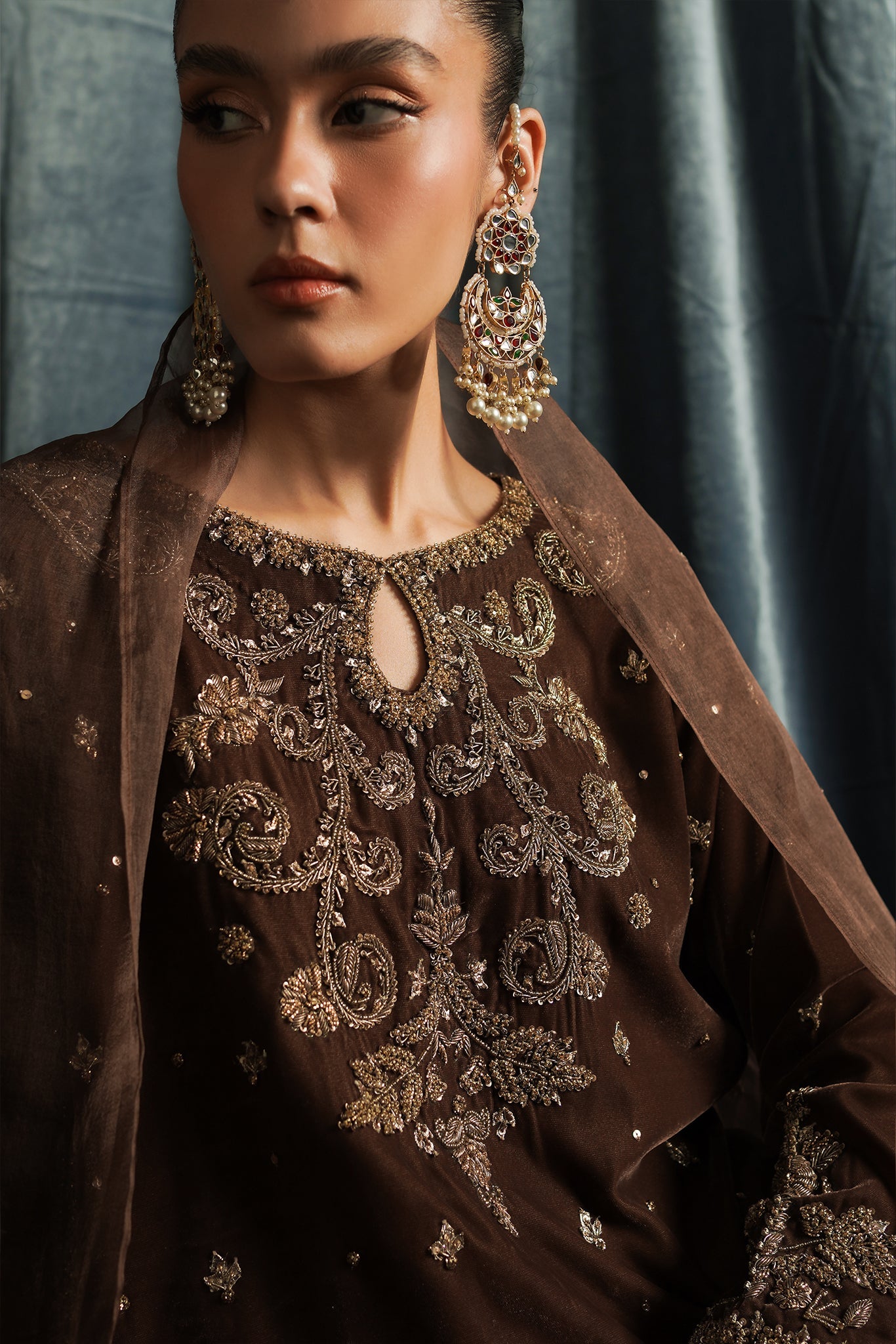 THE BRONZE VELVET ZC-008 (NPA3-23436)