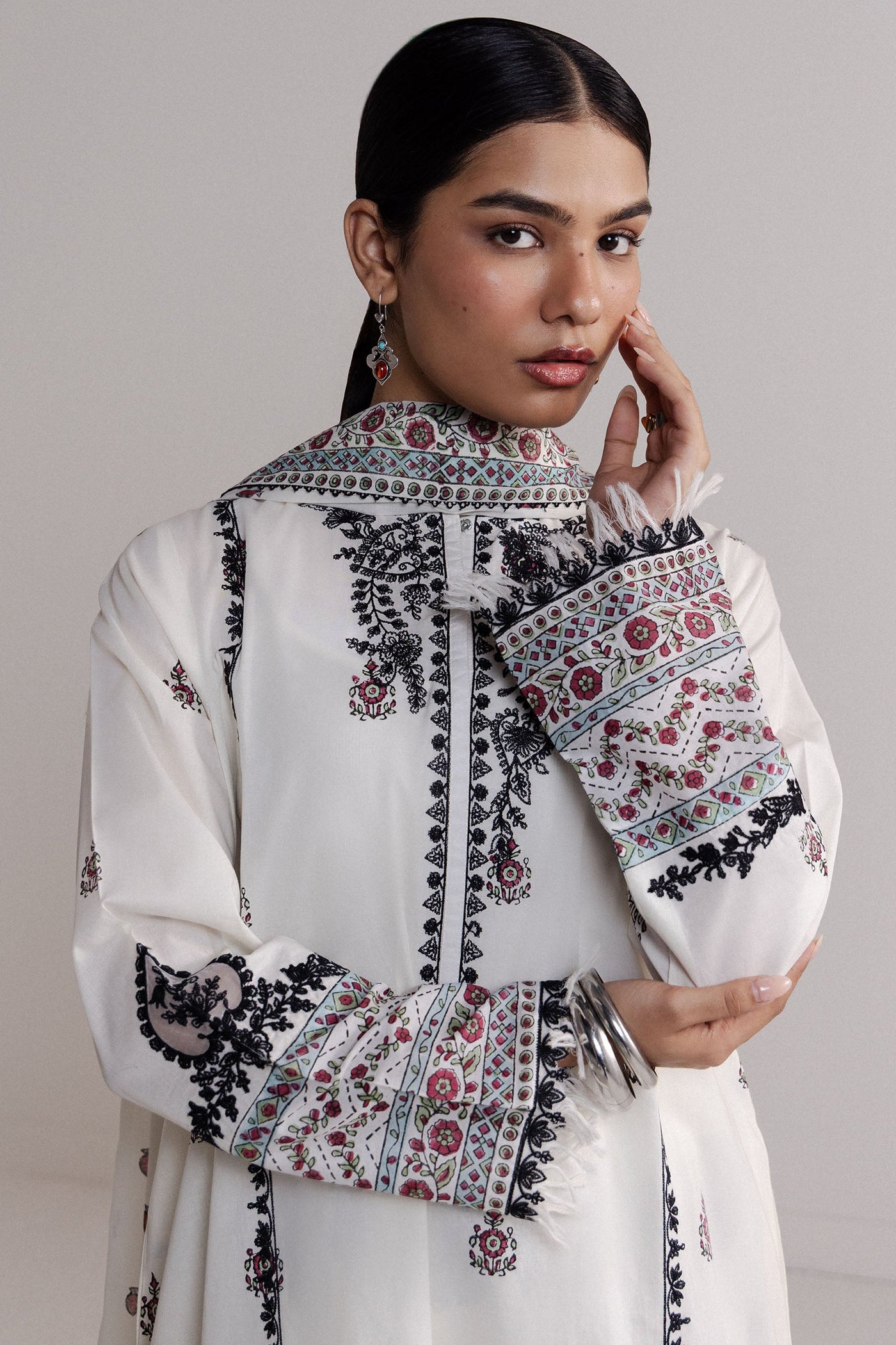 https://cdn.shopify.com/s/files/1/0340/8376/6405/files/1_4319ddfe-3e28-4417-991e-fe259151acbd.jpg?v=1779176022