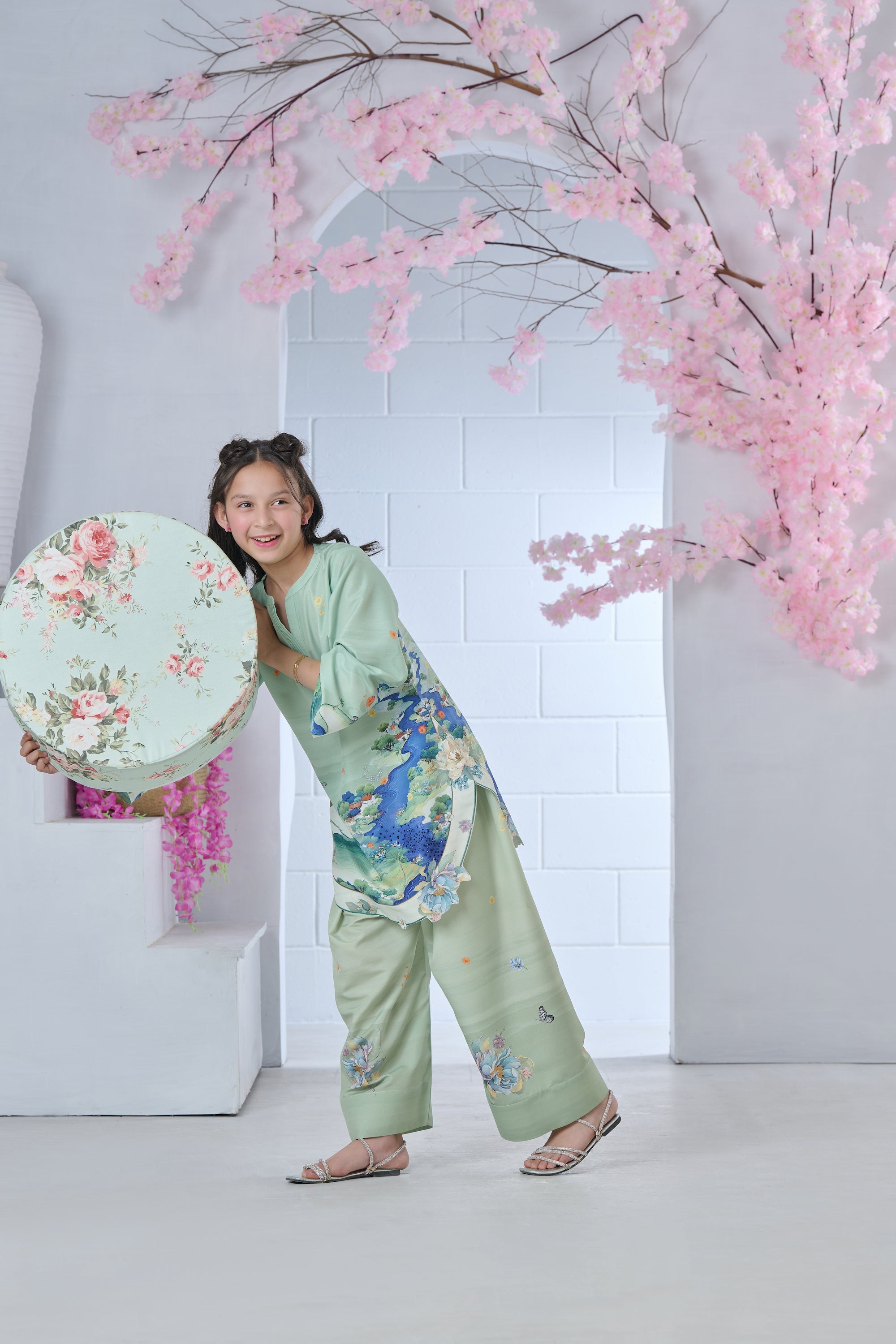 Mini Oriental Escape 2-Piece