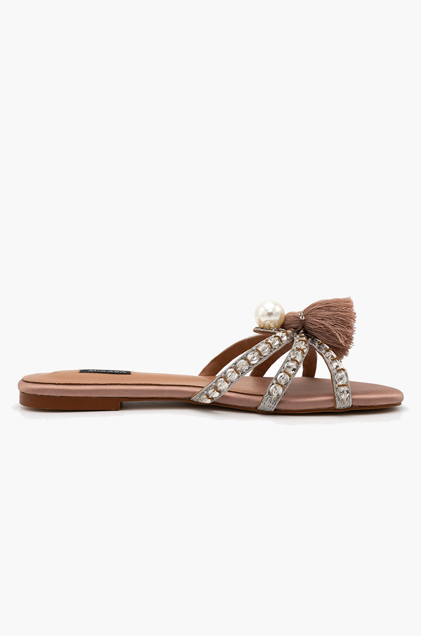 Tara Tassel