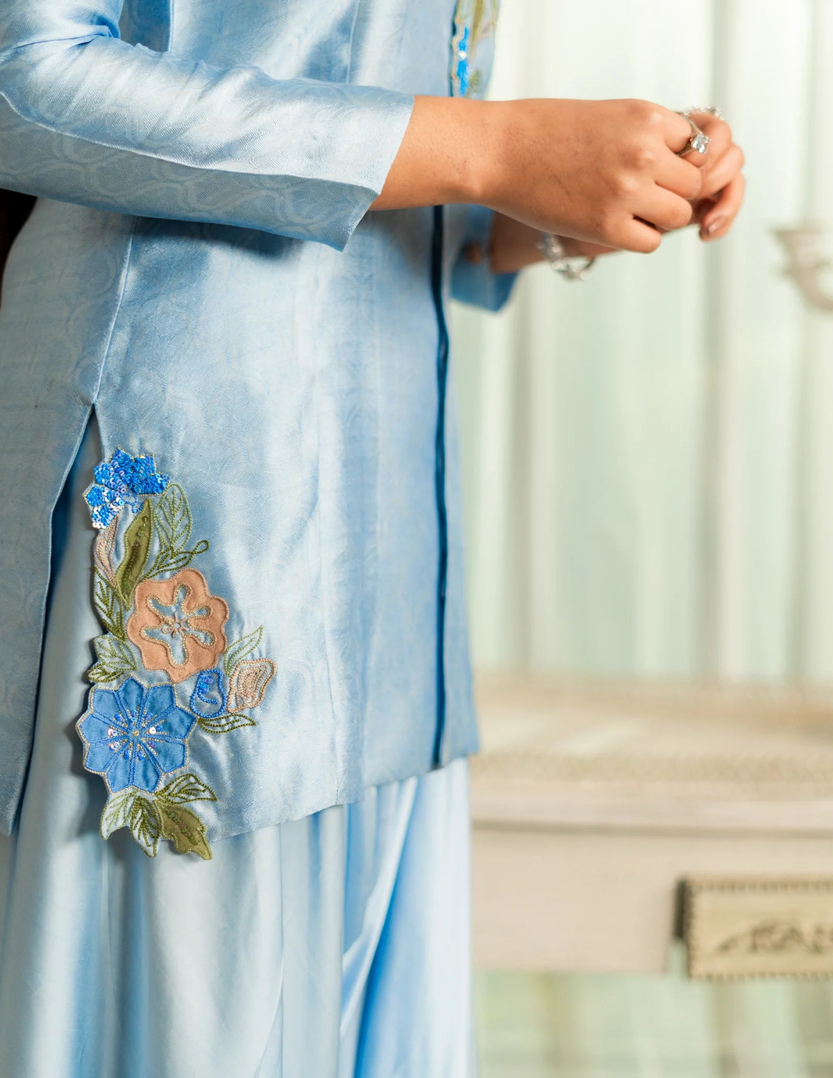 Laado Dawn Sapphire Dupatta (Plain with Tassels)
