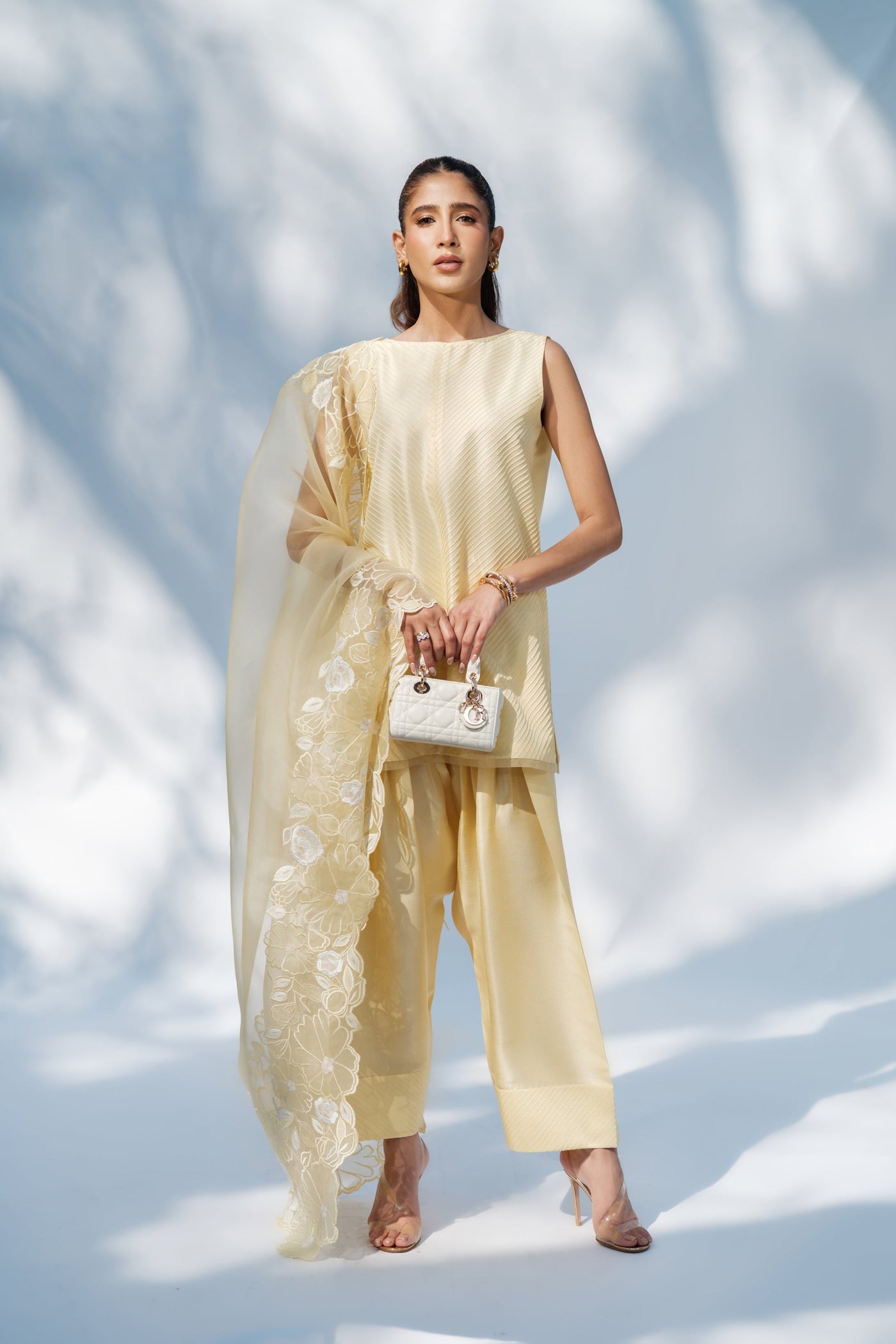 https://cdn.shopify.com/s/files/1/0894/4264/8354/files/1_c6e7e86e-295e-46c0-9f23-2a2241969ec0.jpg?v=1740813347