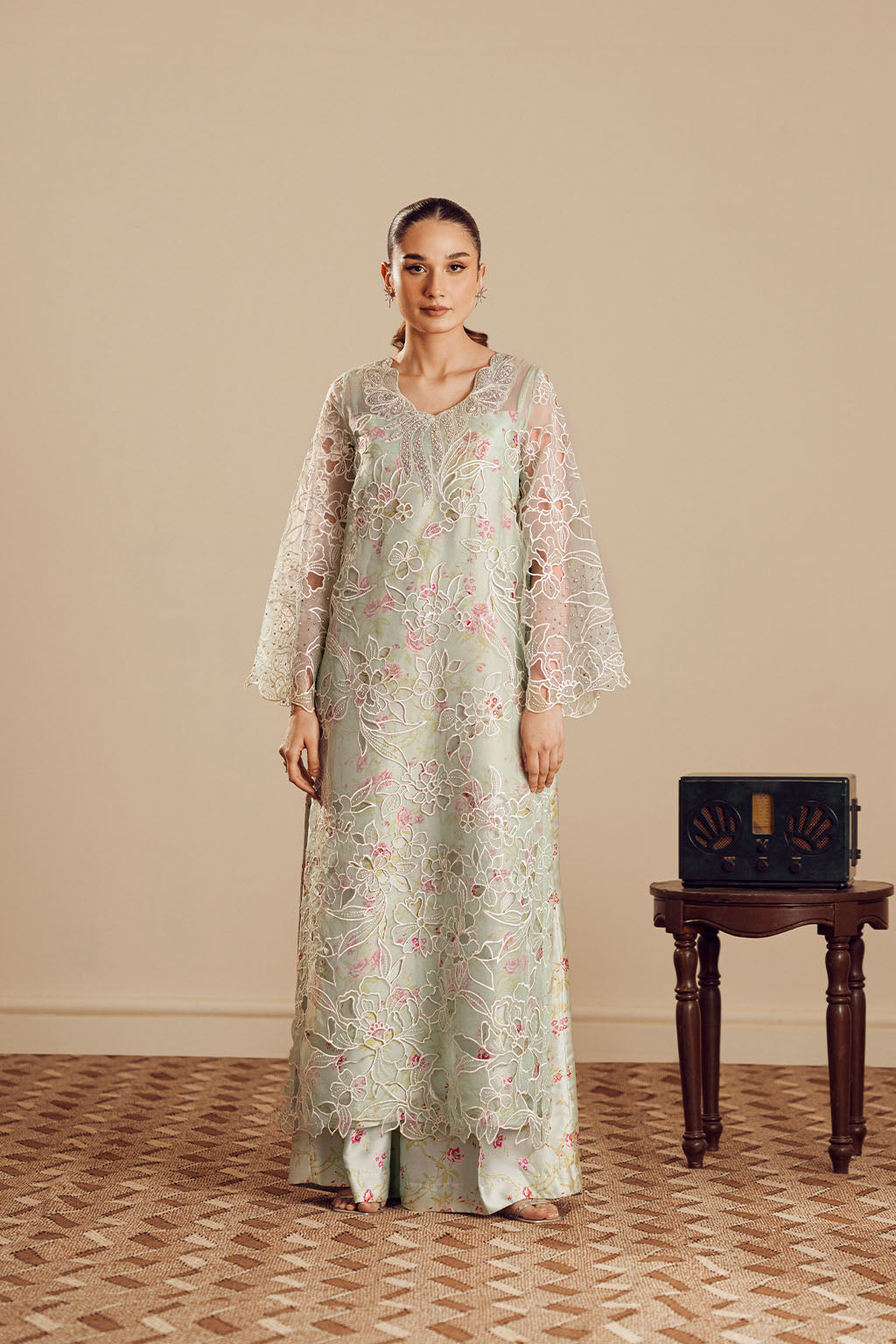 https://cdn.shopify.com/s/files/1/0019/7217/4947/files/1_4a4698cf-7ccb-4ab6-984e-325b74897269.jpg?v=1764583054